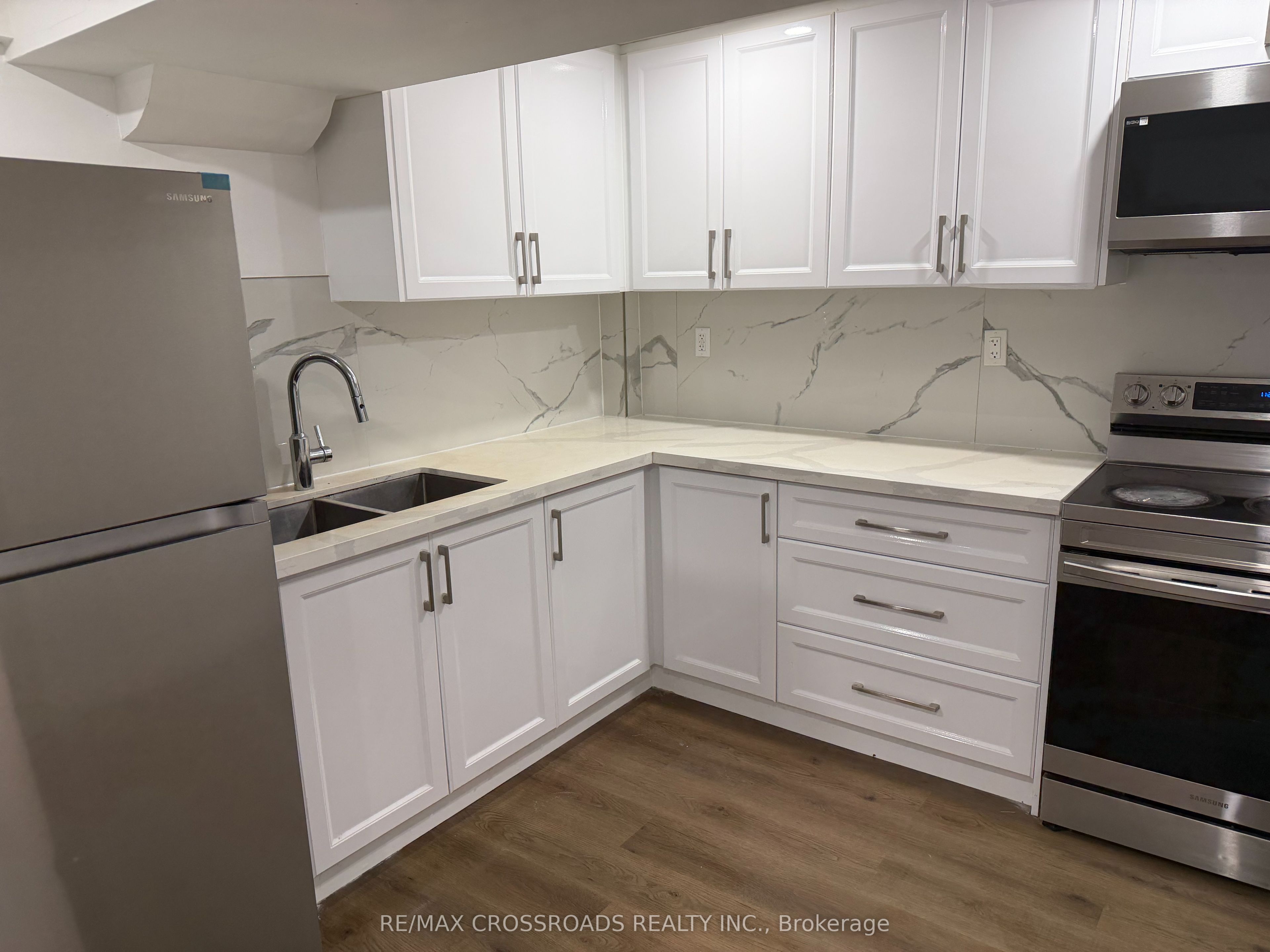 82 Jack Monkman Crescent, Markham, ON L3S 0A4 photo 3