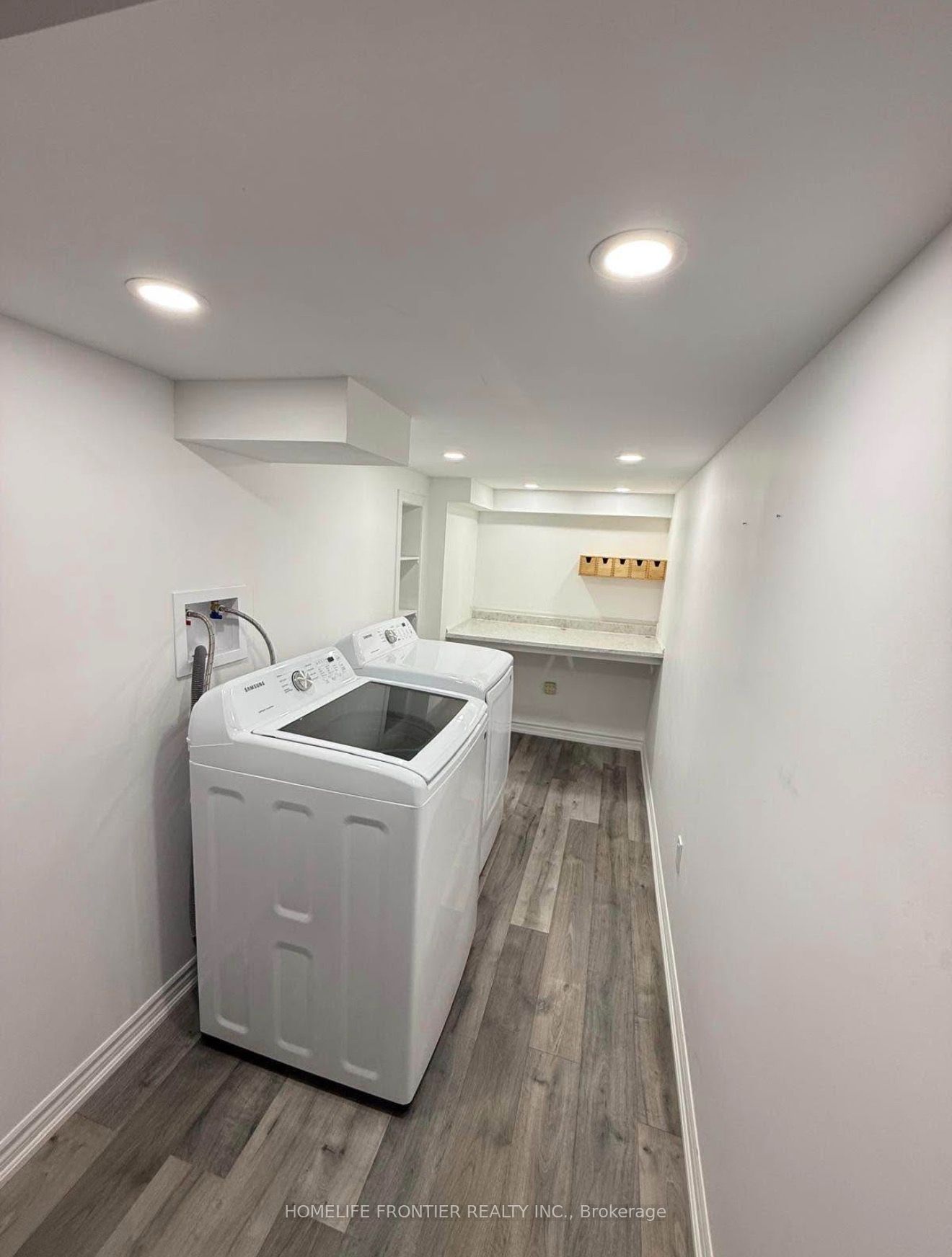 586 Sweetwater Crescent BASEMENT, Newmarket, ON L3X 1C1 photo 5