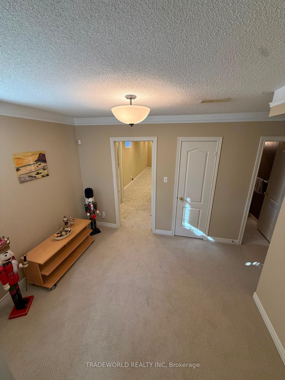 16 Chessman Court, Whitchurch-Stouffville, ON L4A 1K7 photo 4