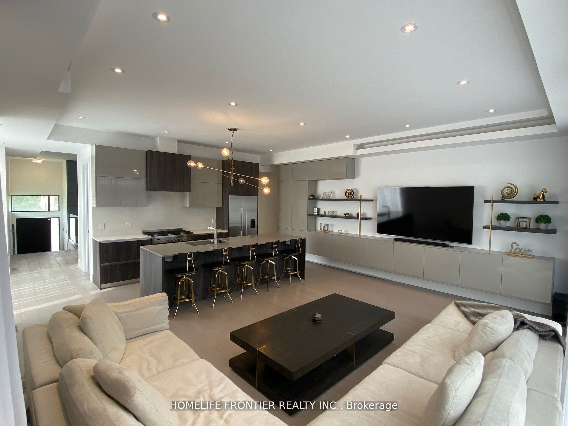 163 Pemberton Road, Richmond Hill, ON L4C 3T6 photo 2