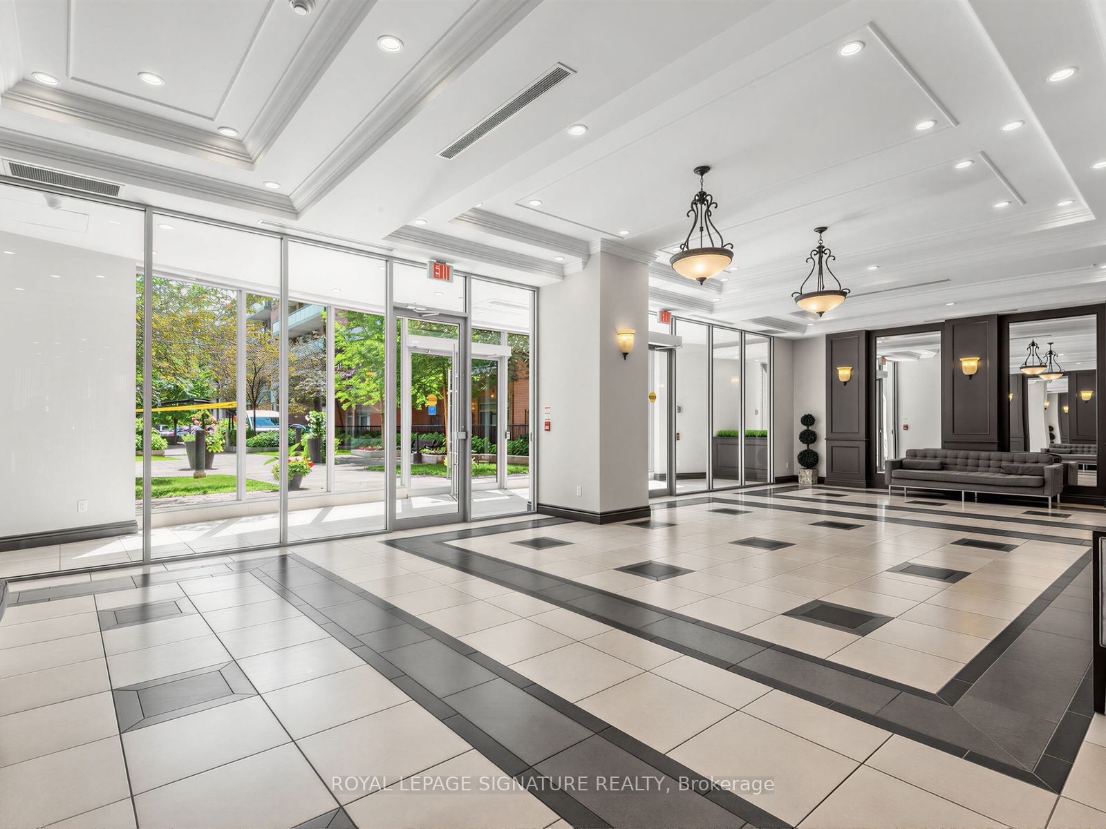 281 Woodbridge Avenue PH611, Vaughan, ON L4L 0C6 photo 3