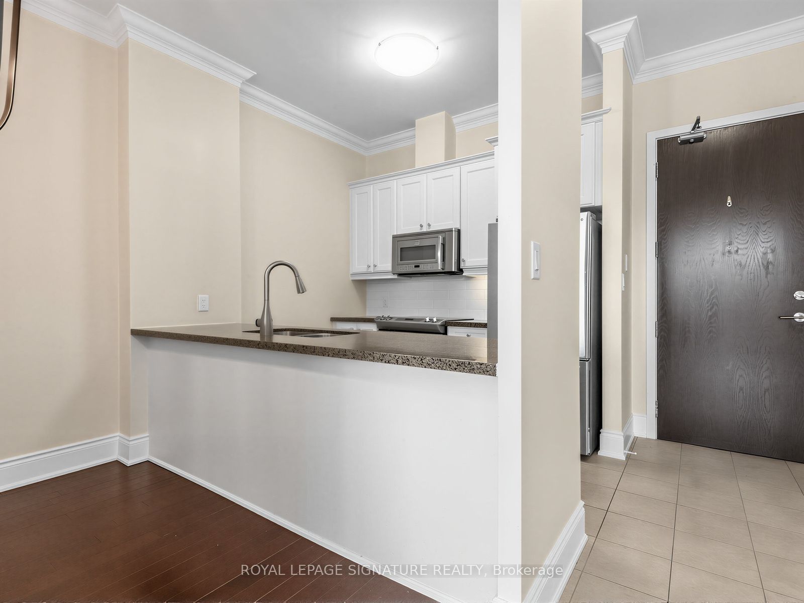 281 Woodbridge Avenue PH611, Vaughan, ON L4L 0C6 photo 5