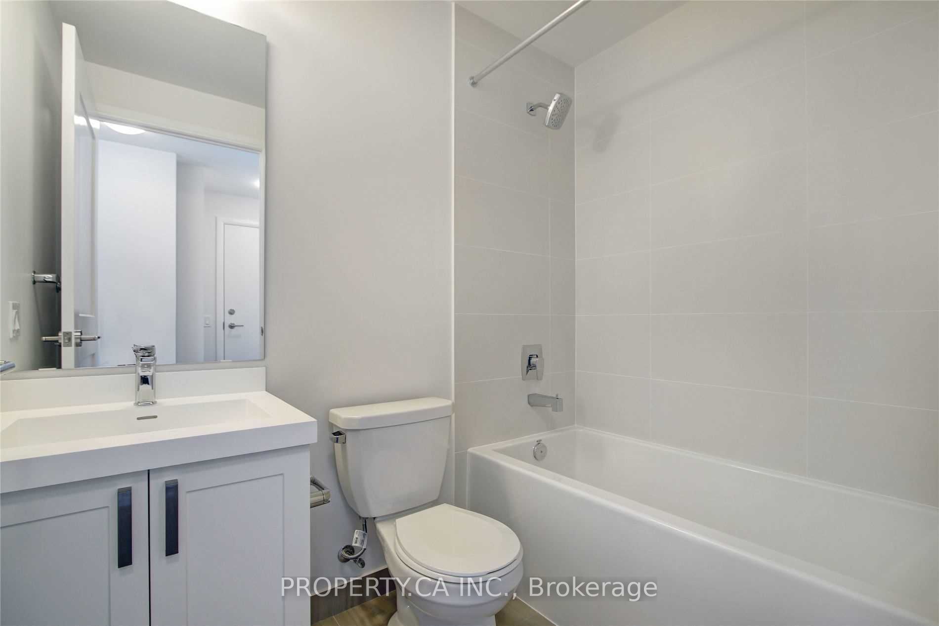 7895 Jane Street 806, Vaughan, ON L4K 2M7 photo 4