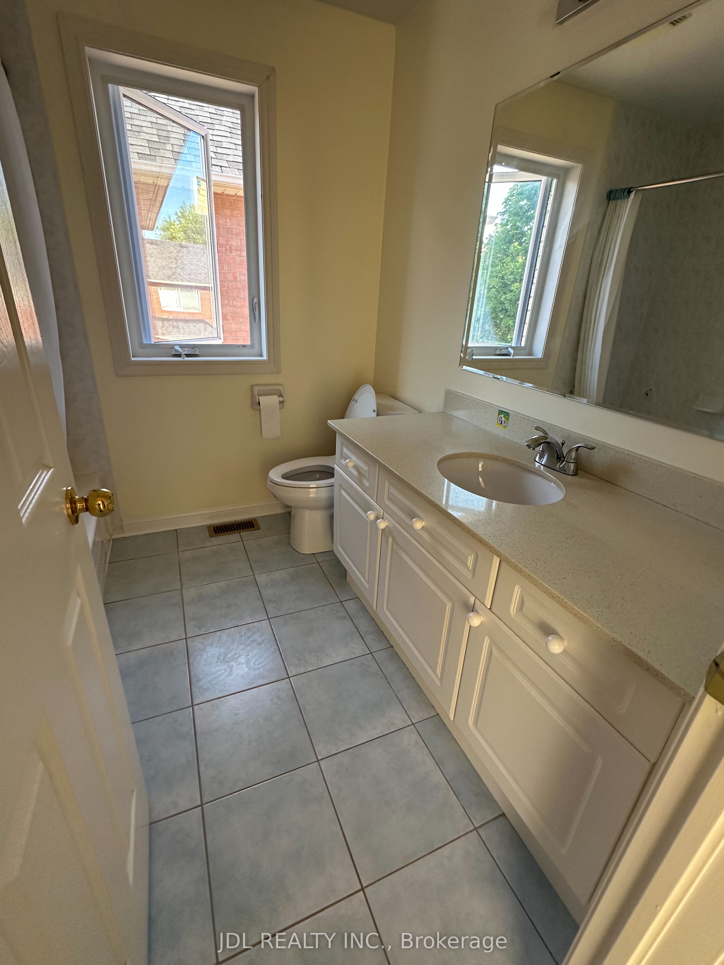 30 Baintree Street Rm1, Markham, ON L6E 1G7 photo 5