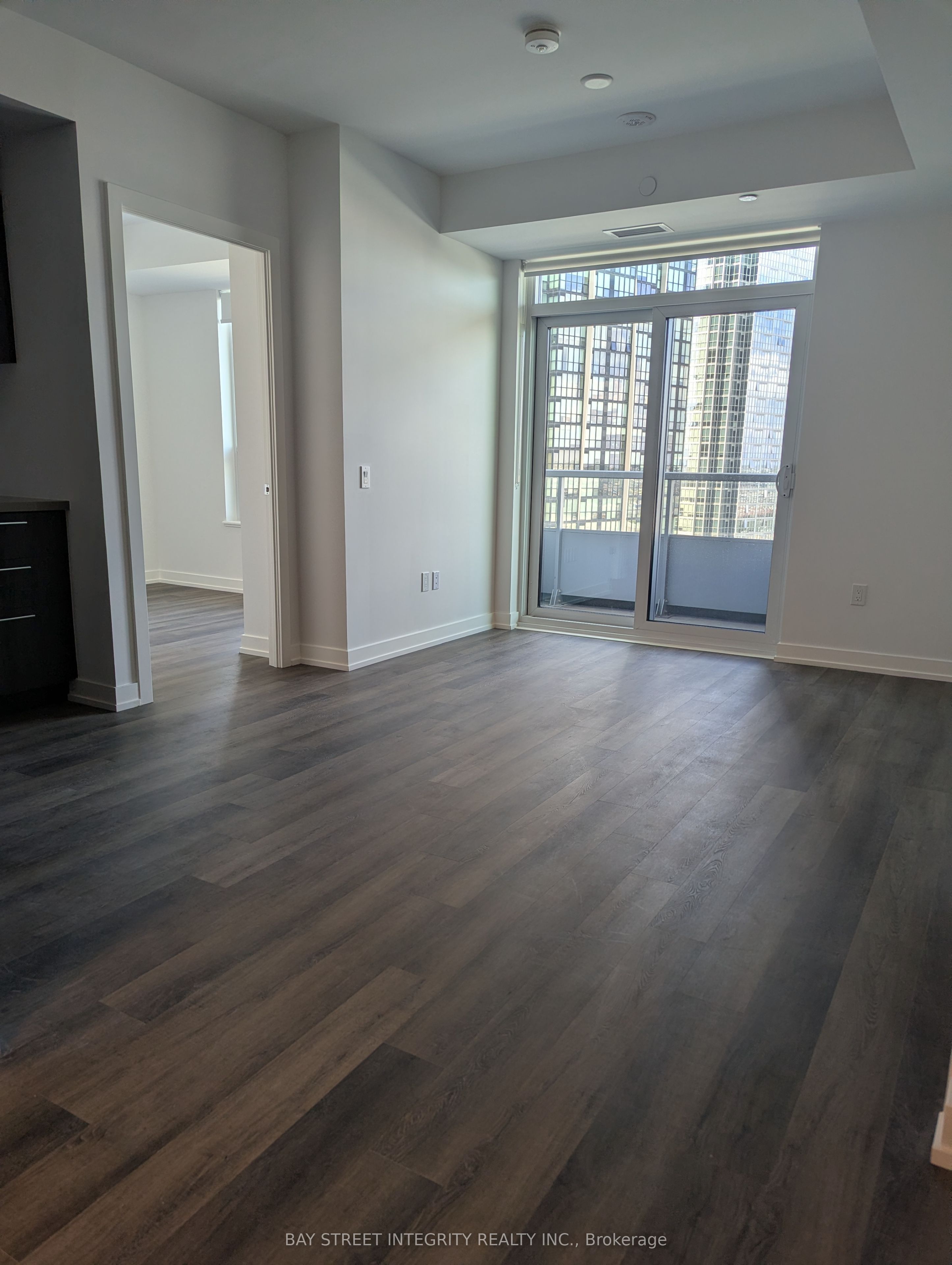5 Meadowdale Road, Vaughan, ON L4K 0C7 photo 4