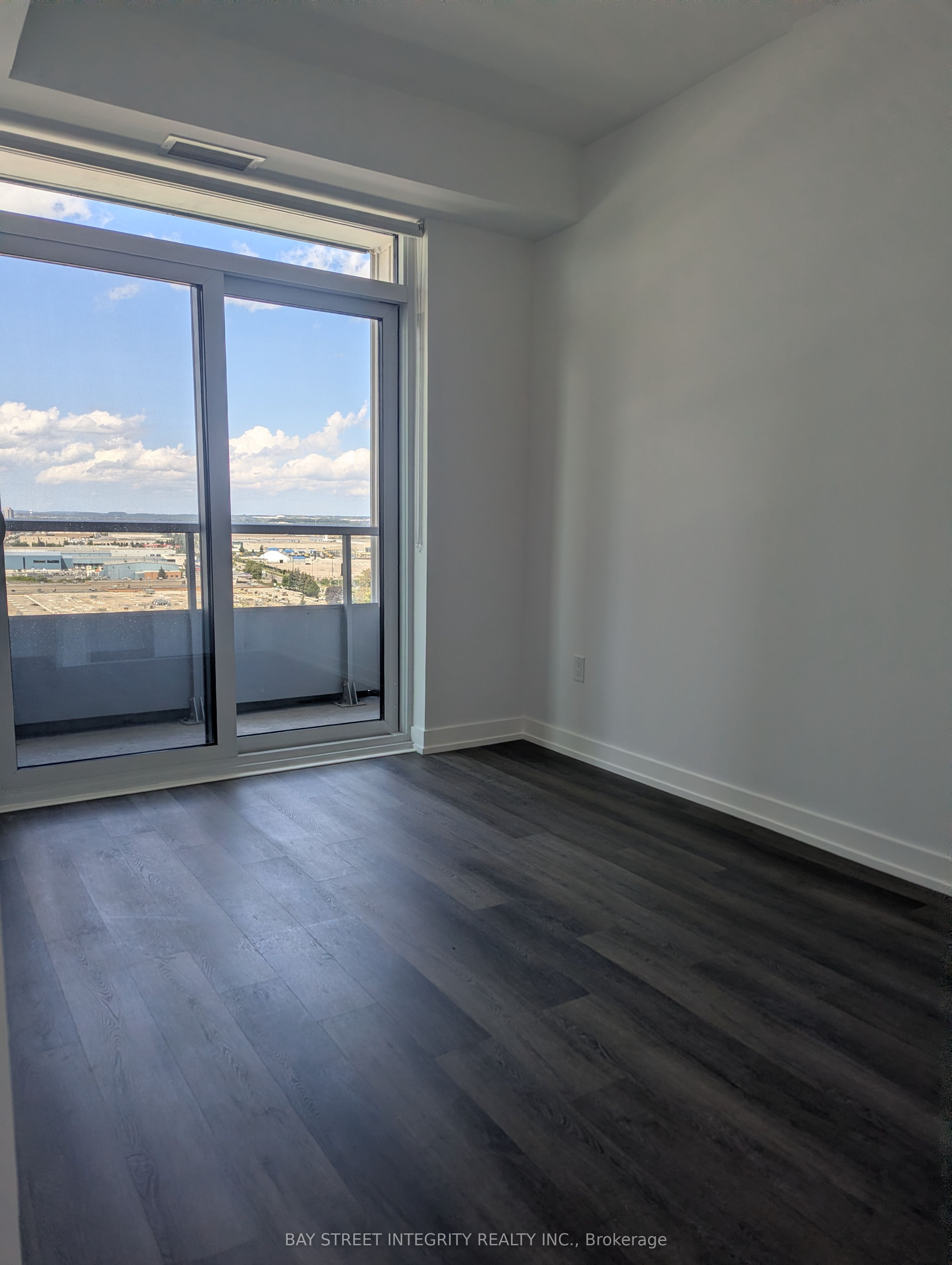5 Meadowdale Road, Vaughan, ON L4K 0C7 photo 5