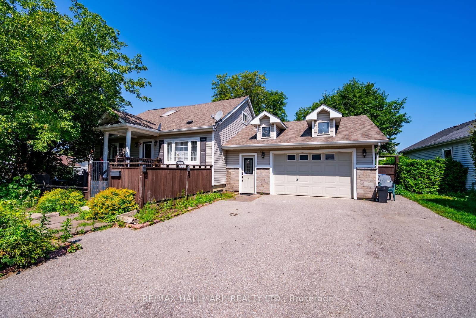 5104 Aurora Road, Whitchurch-Stouffville, ON L4A 3K1