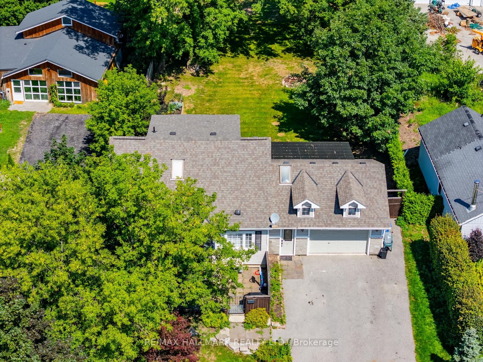 5104 Aurora Road, Whitchurch-Stouffville, ON L4A 3K1 photo 2