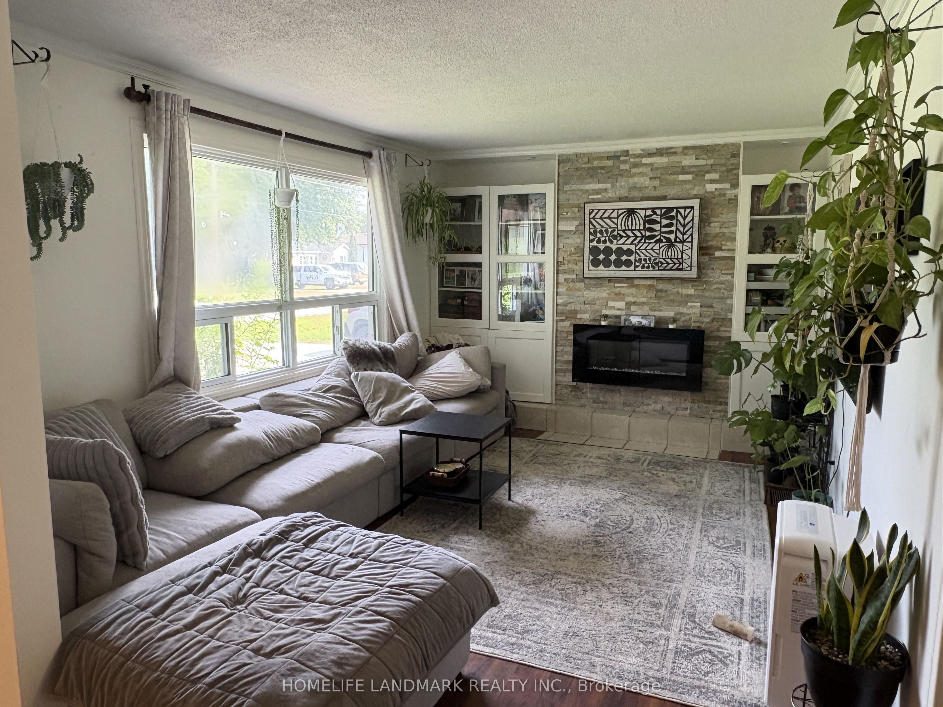 365 Irene Drive, Georgina, ON L4P 3B3 photo 3