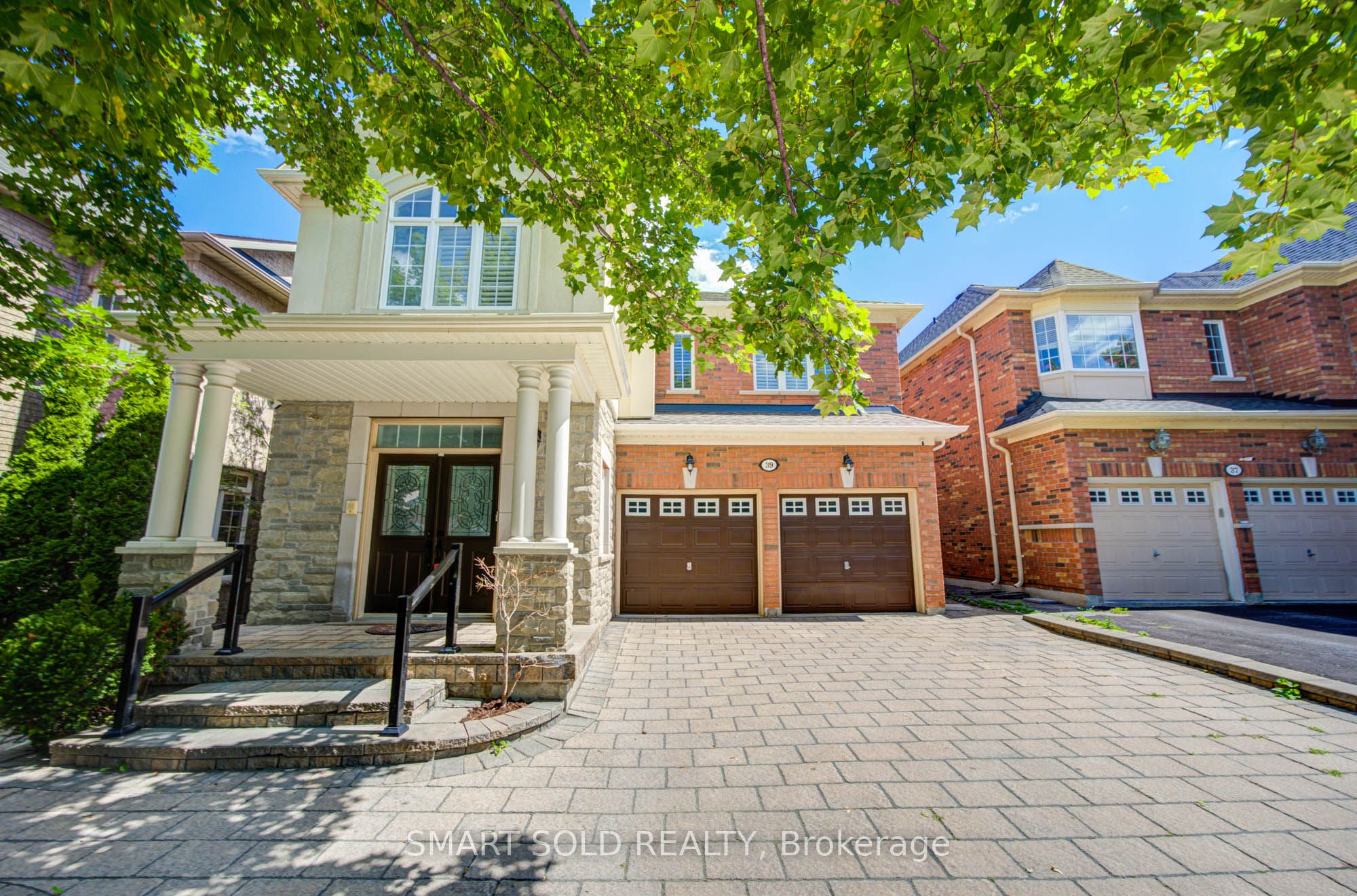 39 Schuster Lane, Vaughan, ON L4J 8Y7