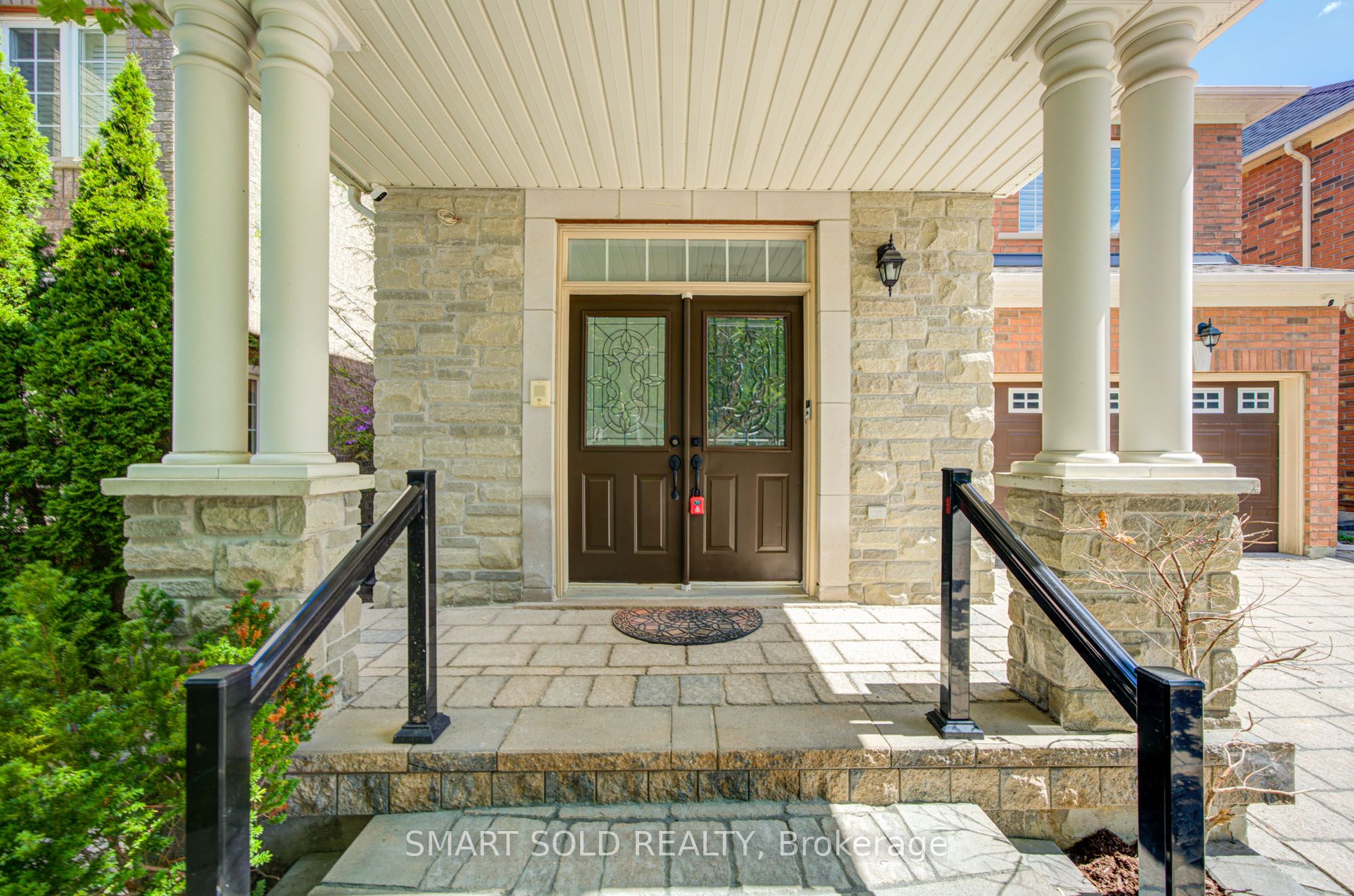 39 Schuster Lane, Vaughan, ON L4J 8Y7 photo 3
