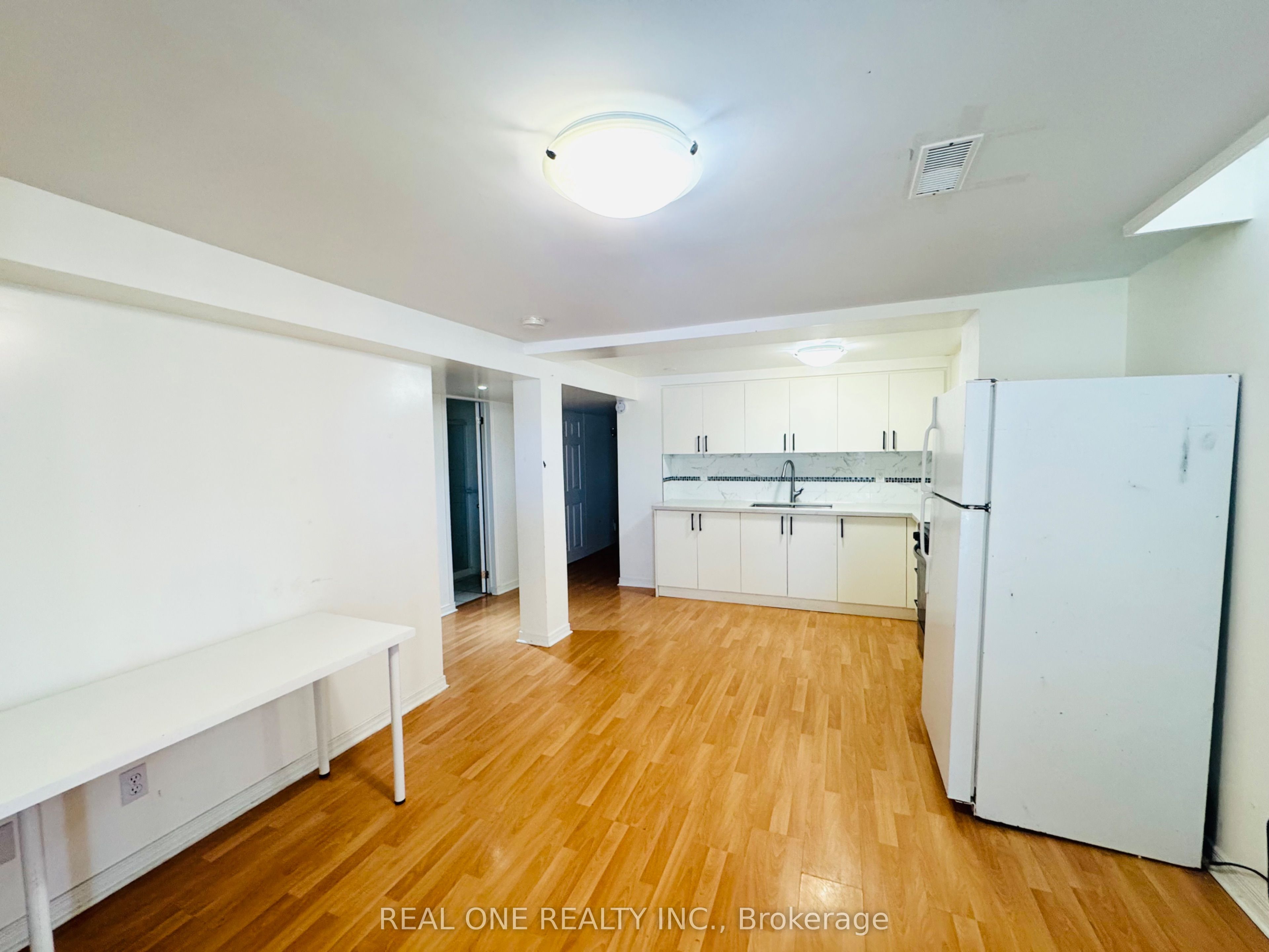 50 Laguna Crescent Basement, Markham, ON L3S 3G6 photo 3