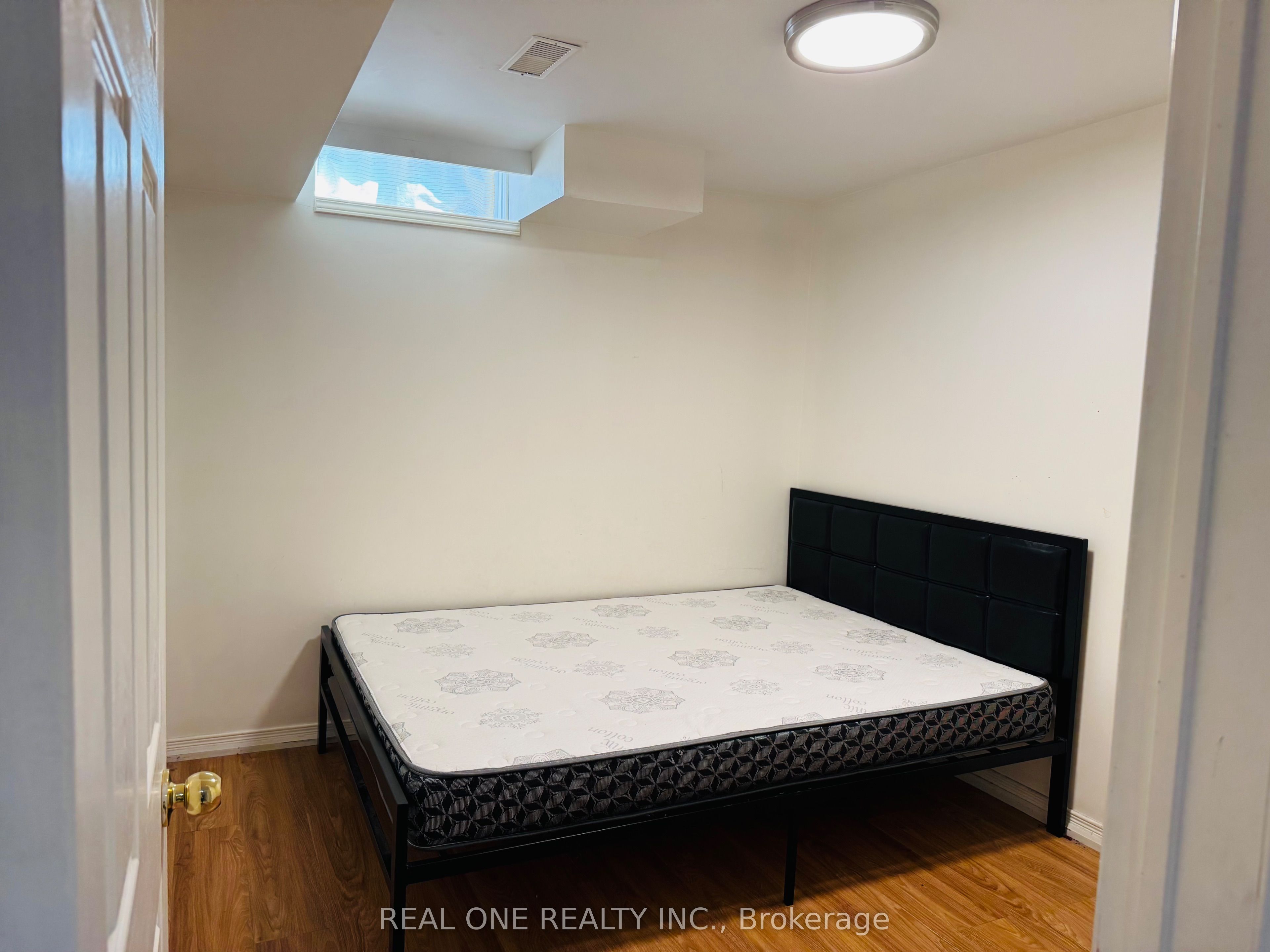 50 Laguna Crescent Basement, Markham, ON L3S 3G6 photo 4