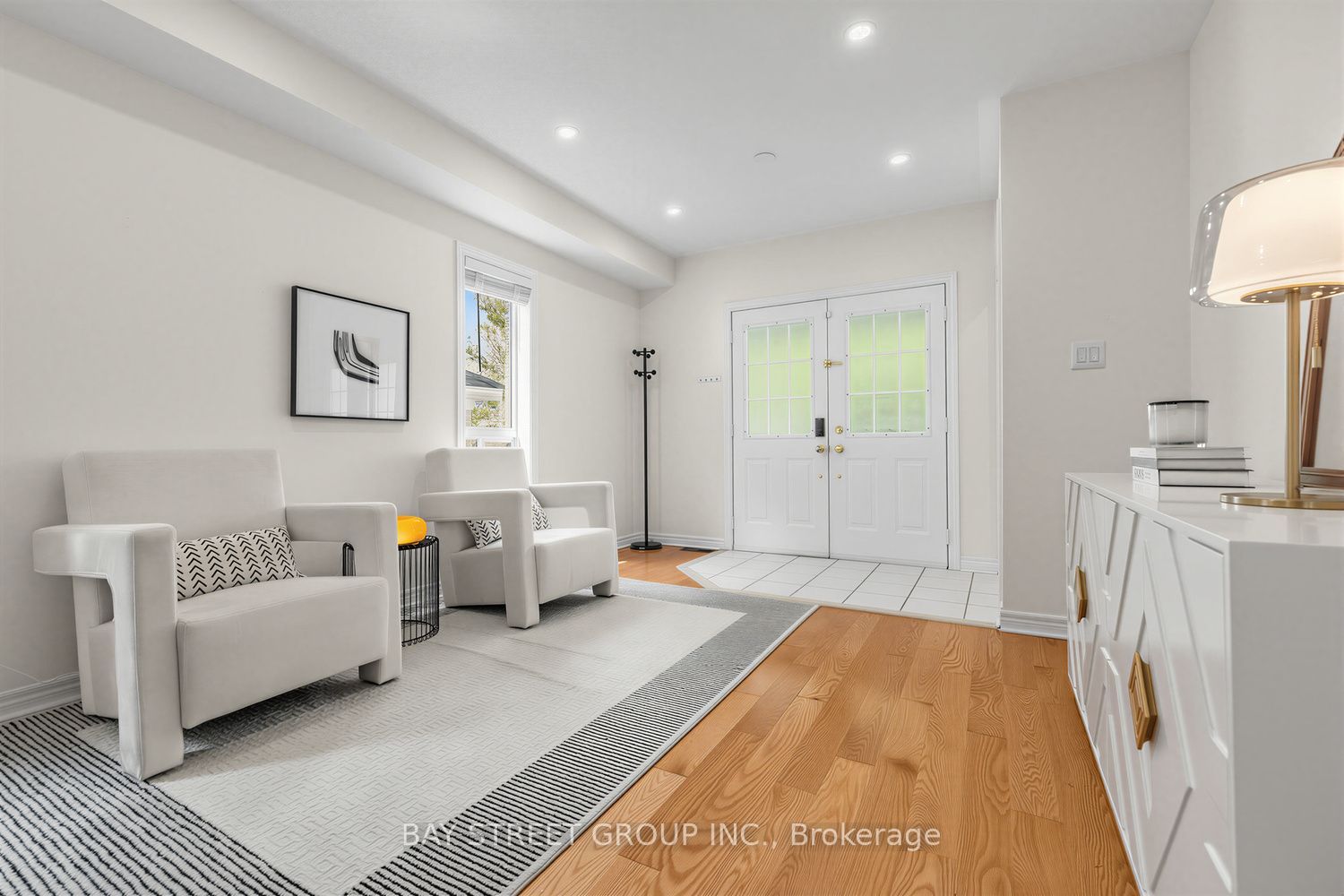 37 Mynden Way, Newmarket, ON L3X 3A7 photo 3