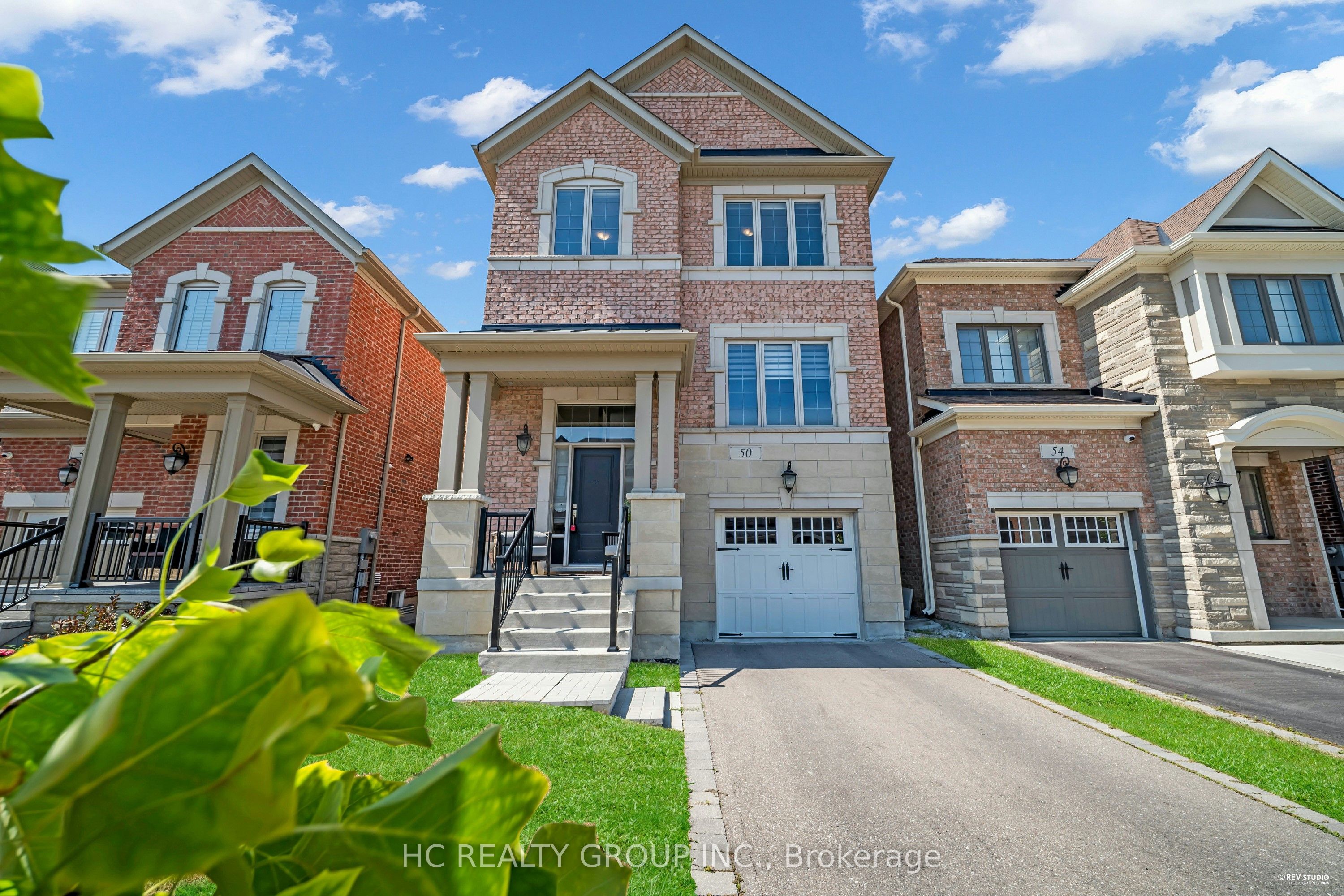 50 Faust Ridge, Vaughan, ON L4H 4T1 photo 2
