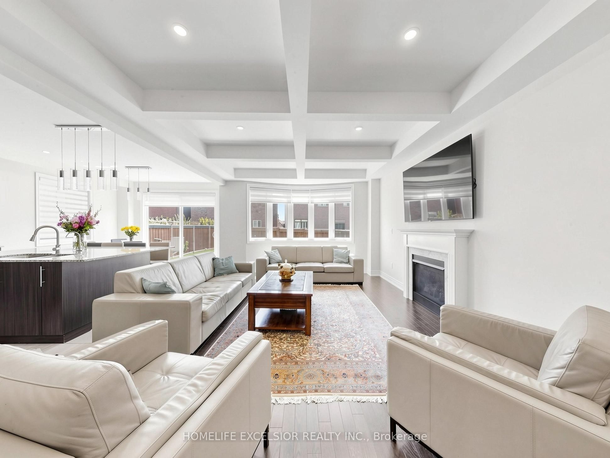 5 Manor Hampton Street, East Gwillimbury, ON L9N 0R1 photo 4