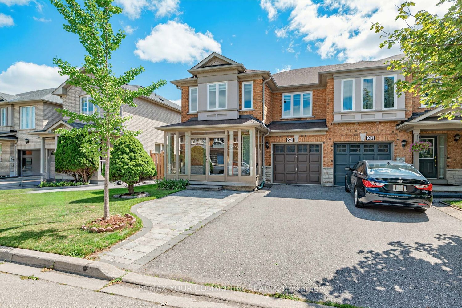 25 Bassett Avenue, Richmond Hill, ON L4B 4J9