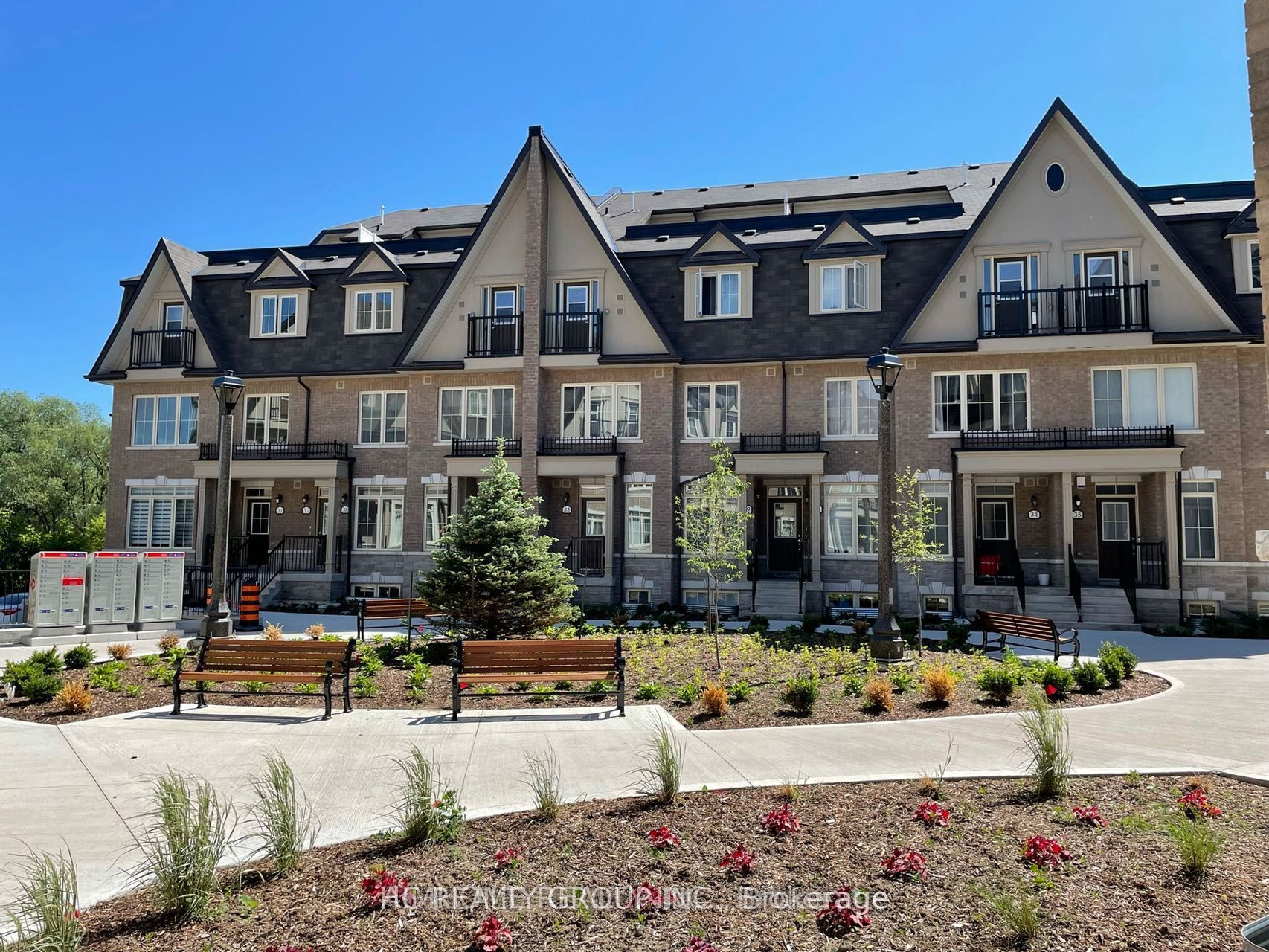 181 Parktree Drive 21, Vaughan, ON L6A 5B1