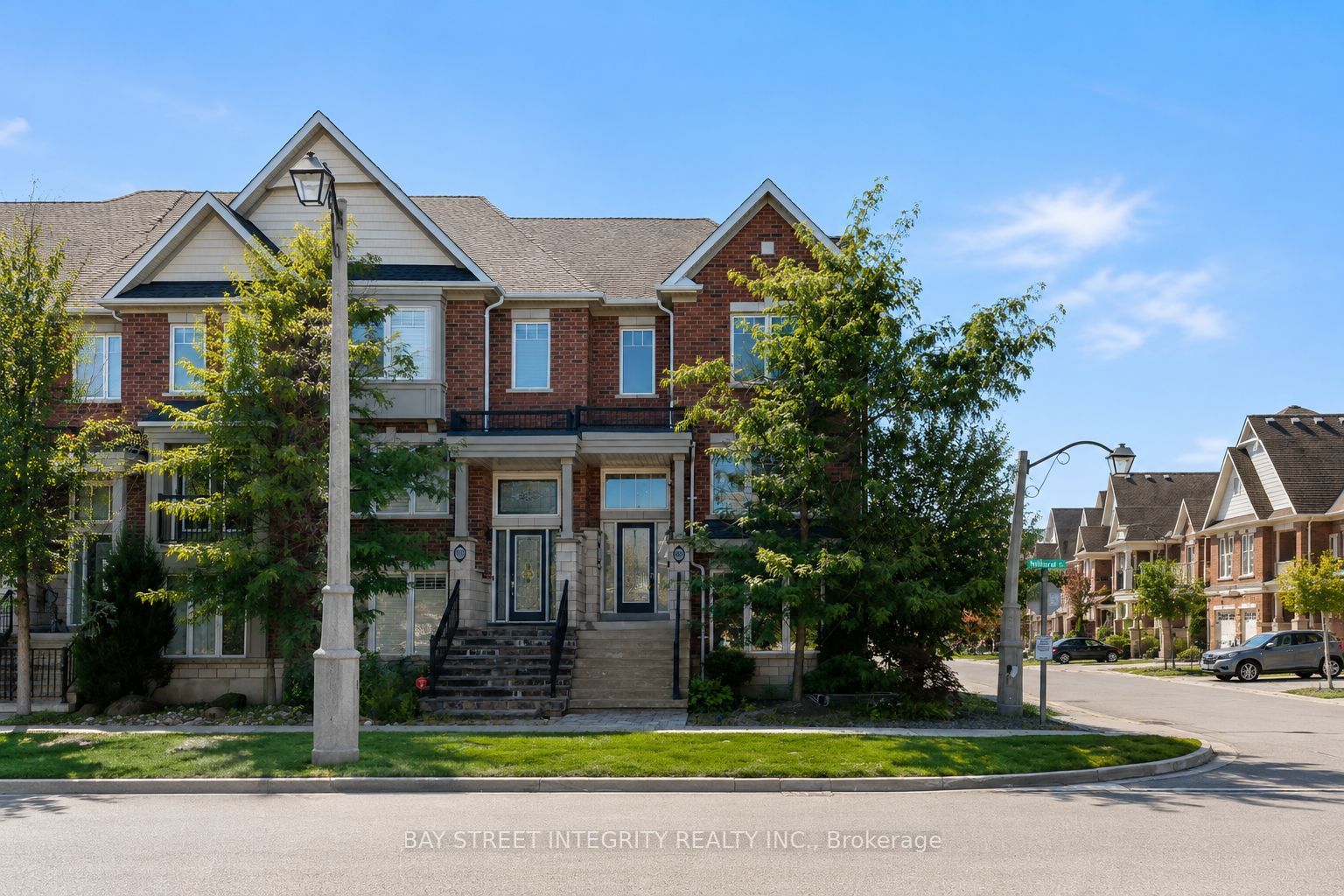 980 Millard Street, Whitchurch-Stouffville, ON L4A 0T2 photo 2