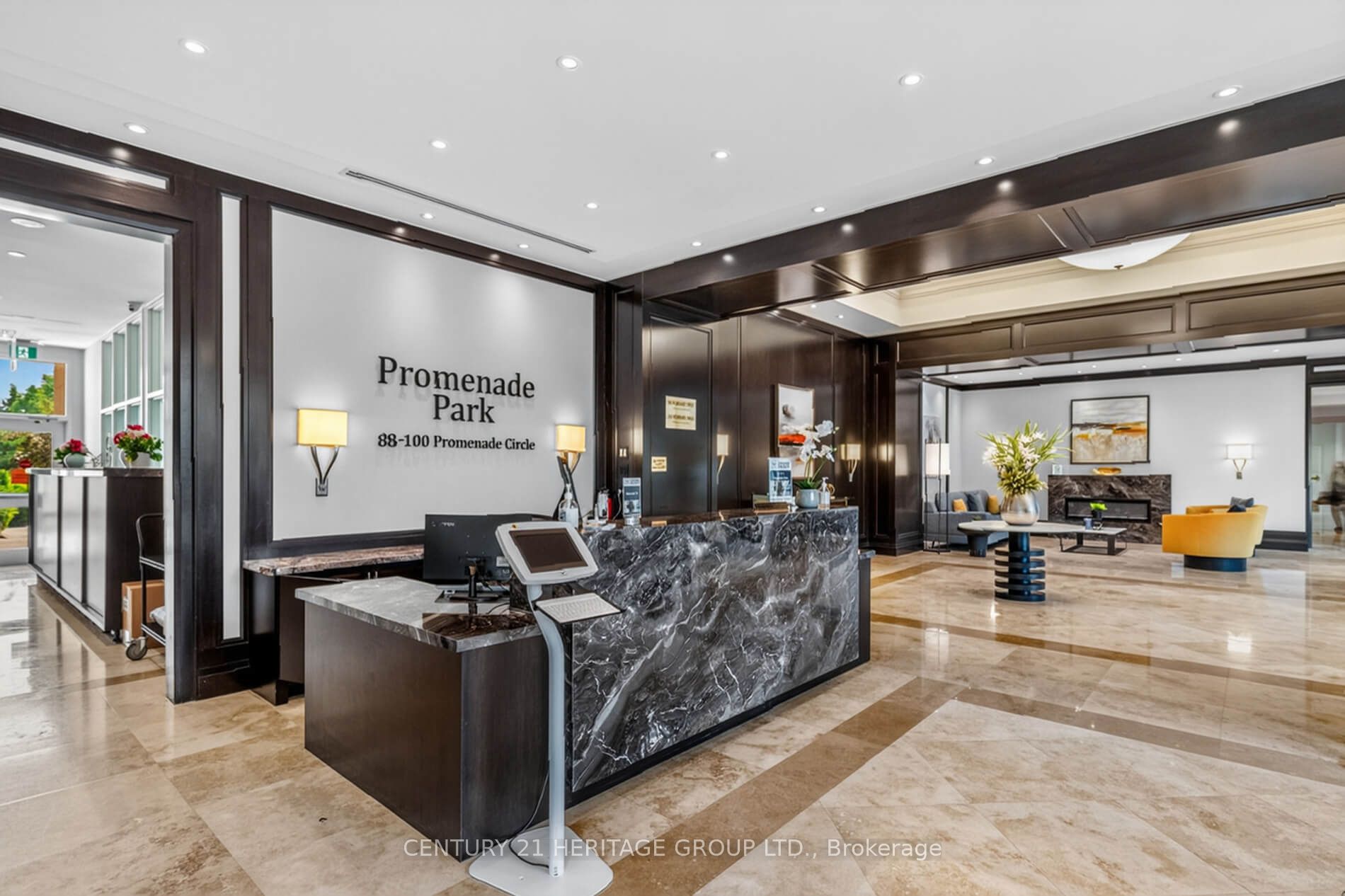 88 Promenade Circle 905, Vaughan, ON L4J 9A4 photo 3