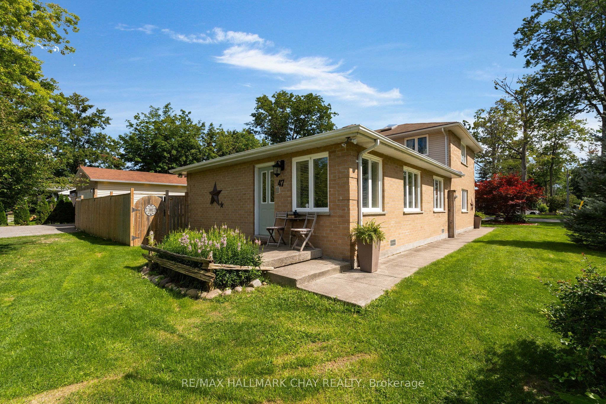 47 Lakeside Drive, Innisfil, ON L9S 2T8 photo 2