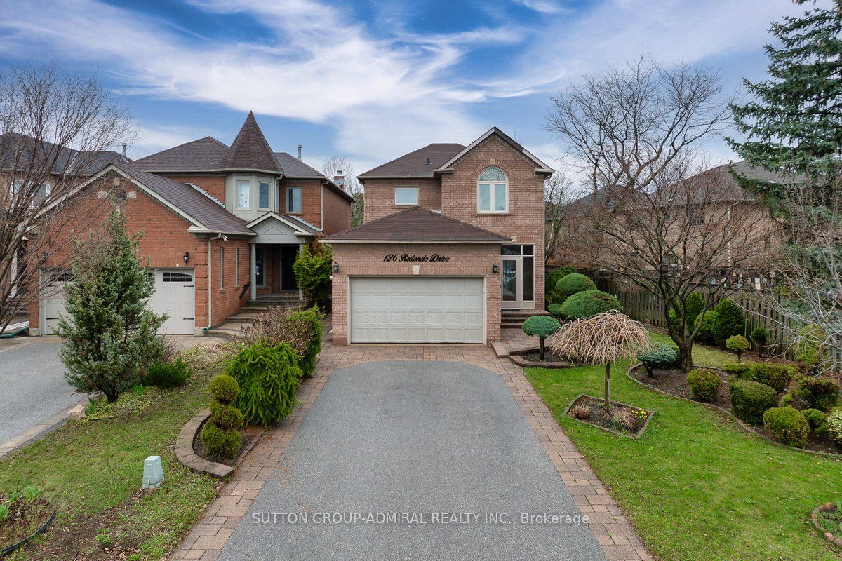 126 Redondo Drive E, Vaughan, ON L4J 7S5 photo 2
