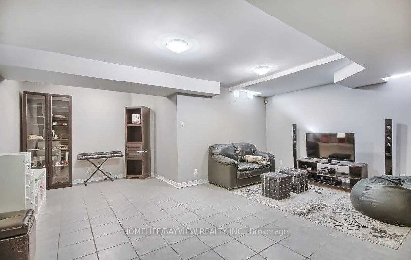 95 Nantucket Drive (BSMNT), Richmond Hill, ON L4E 3X4 photo 3