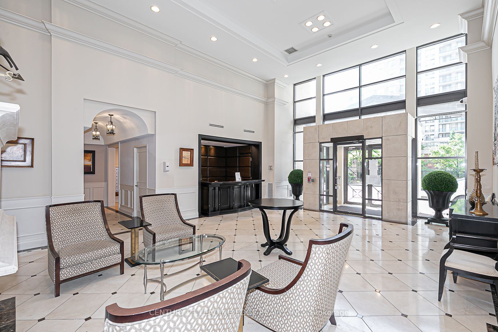 350 Red Maple Road PH5, Richmond Hill, ON L4C 0T5 photo 3