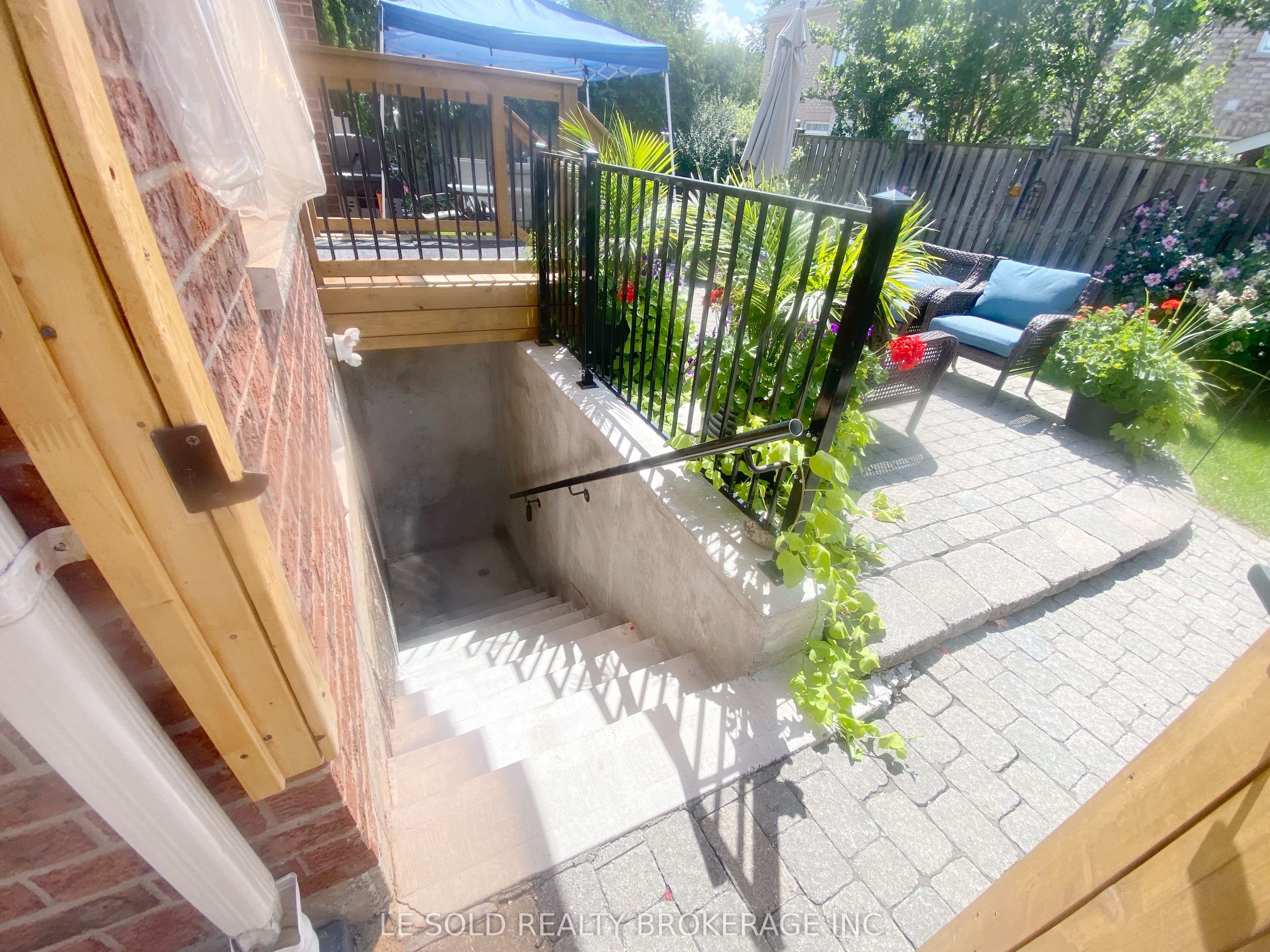 56 Waite Crescent Bsmt, Whitchurch-Stouffville, ON L4A 0B8 photo 3