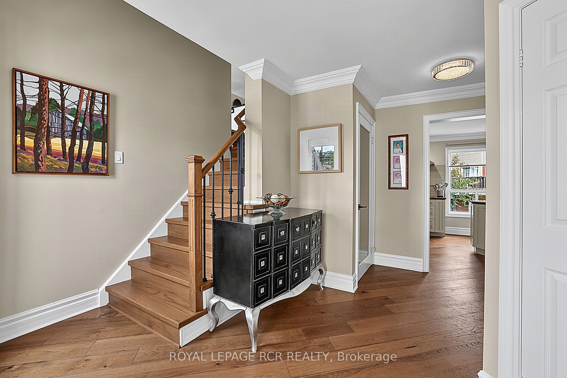 411 Butler Court, Aurora, ON L4G 6G8 photo 5