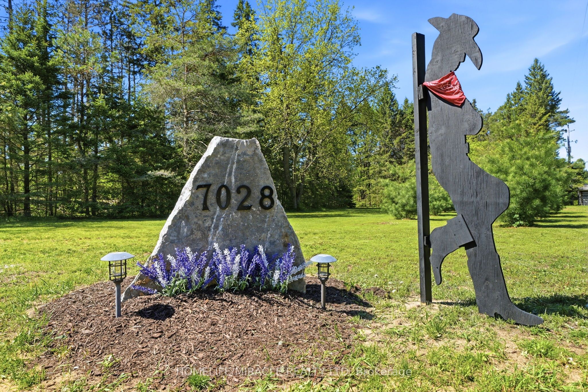 7028 Pine Plains Road, Adjala-Tosorontio, ON L0M 1J0 photo 2