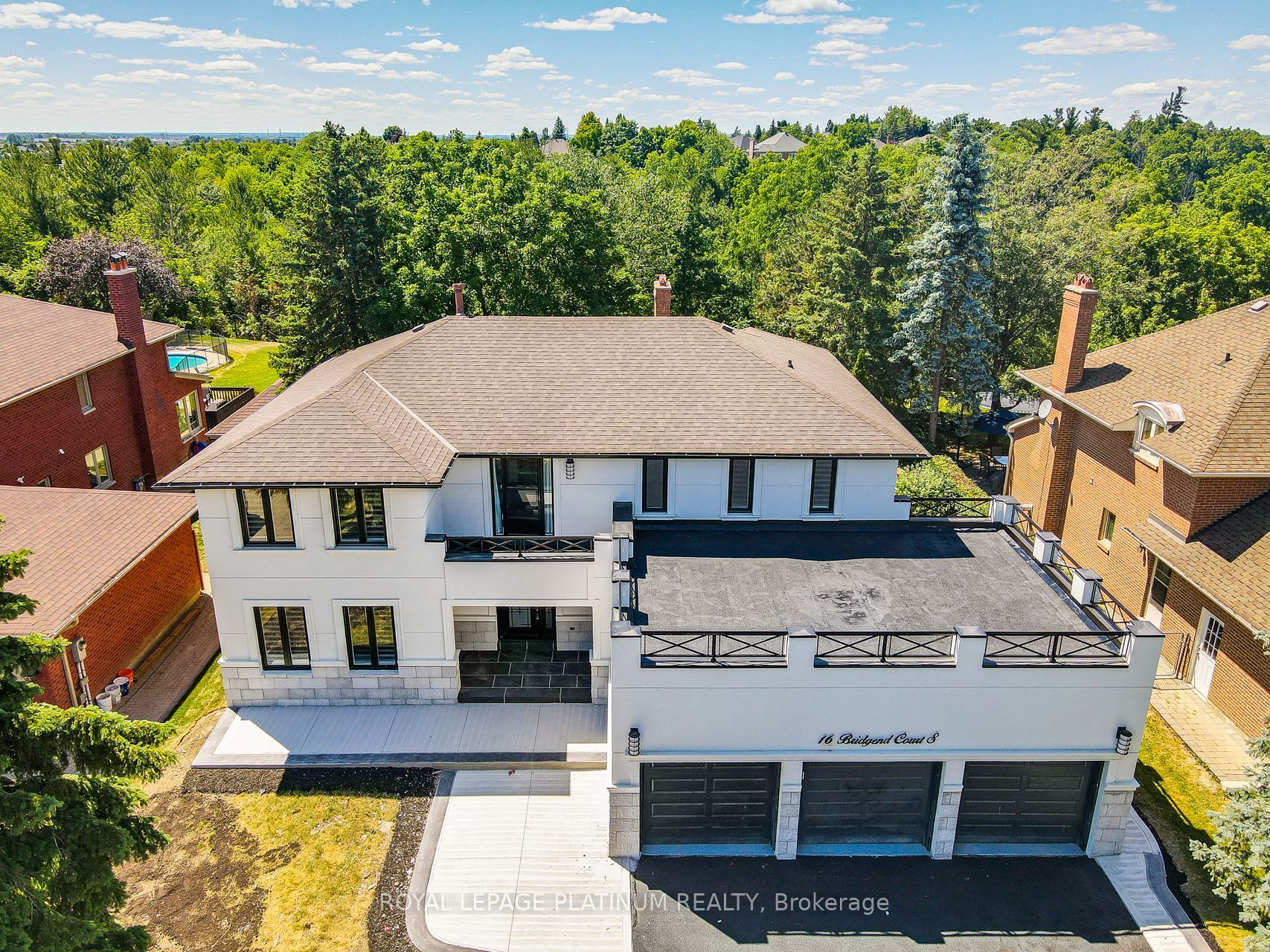 16 Bridgend Court S, Vaughan, ON L4L 3L3 photo 2