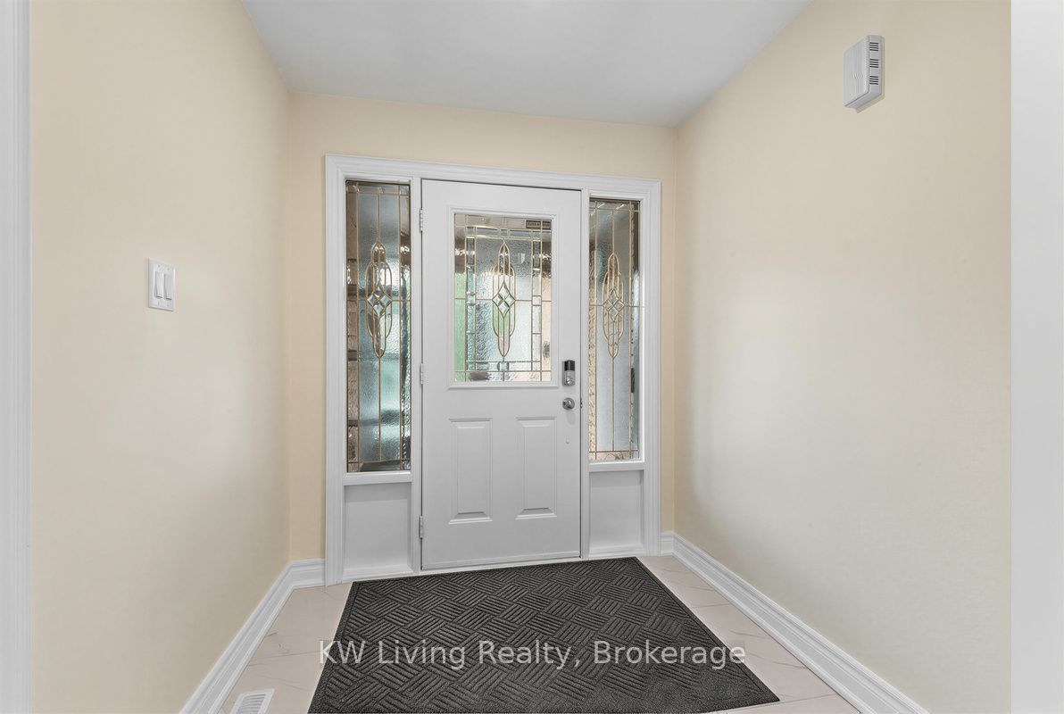 7570 Kipling Avenue, Vaughan, ON L4L 1Y4 photo 3
