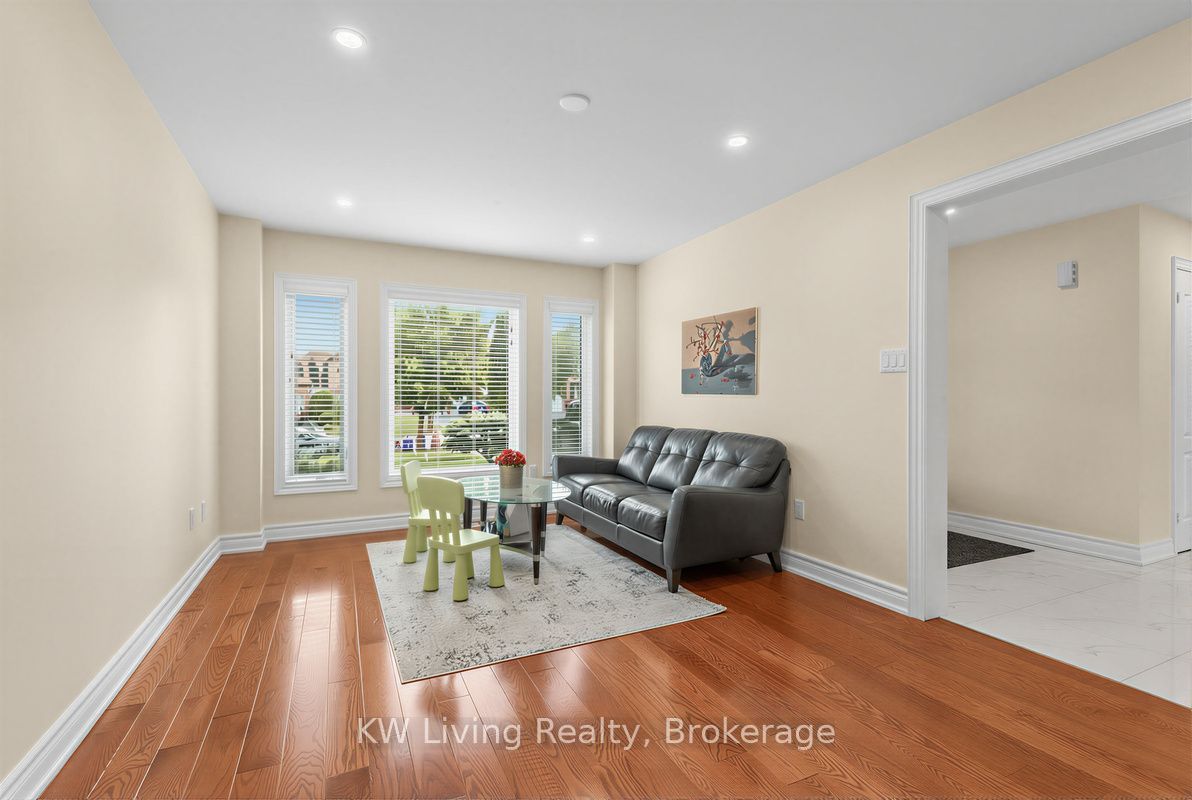 7570 Kipling Avenue, Vaughan, ON L4L 1Y4 photo 5