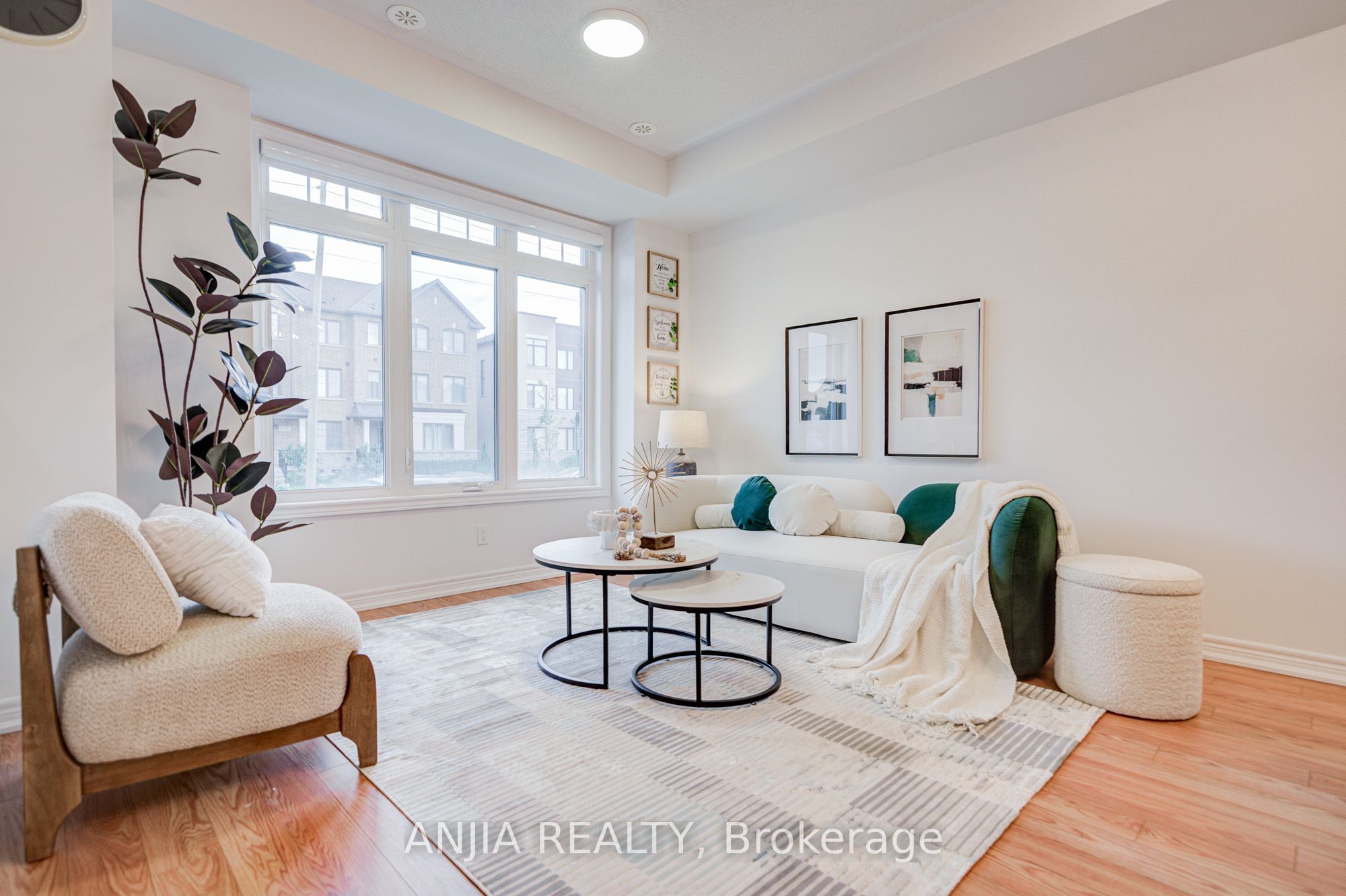 11794 Tenth Line, Whitchurch-Stouffville, ON L4A 5G2 photo 2