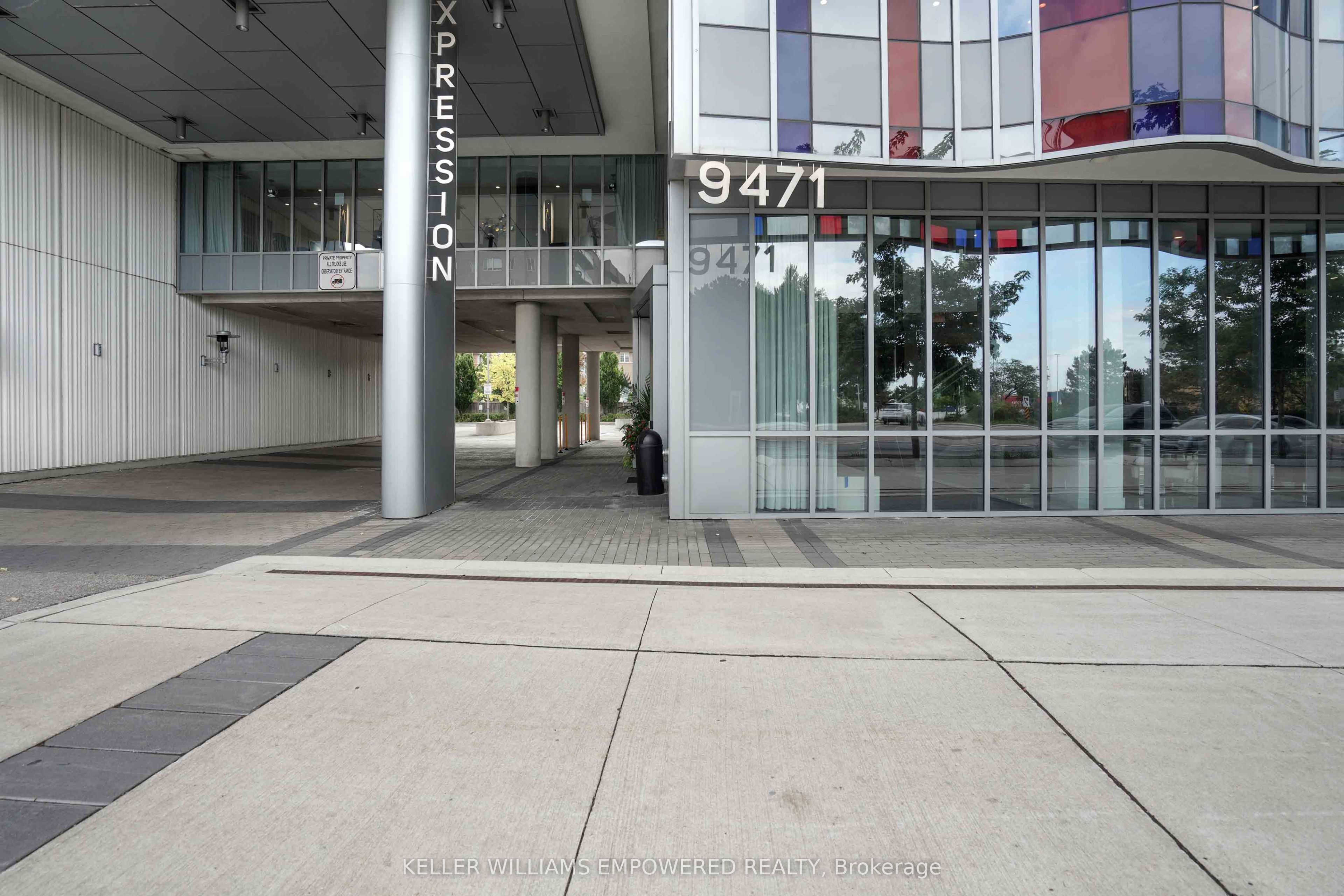 9471 Yonge Street N 811, Richmond Hill, ON L4C 0Z5