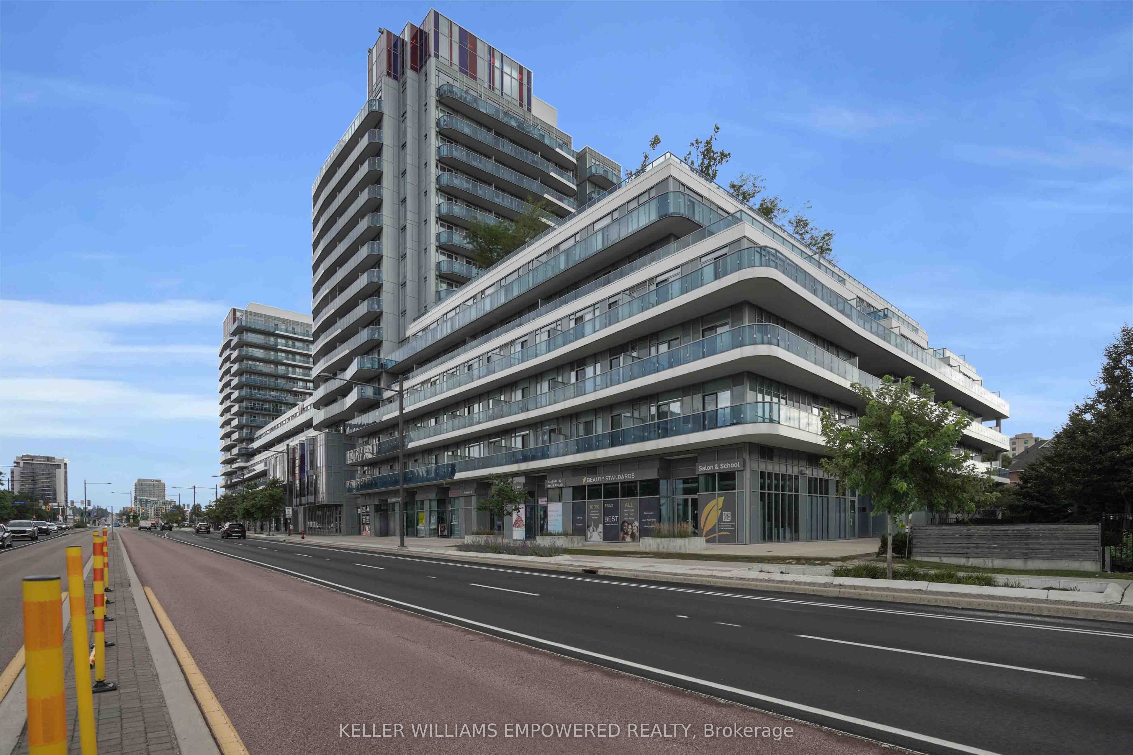 9471 Yonge Street N 811, Richmond Hill, ON L4C 0Z5 photo 2
