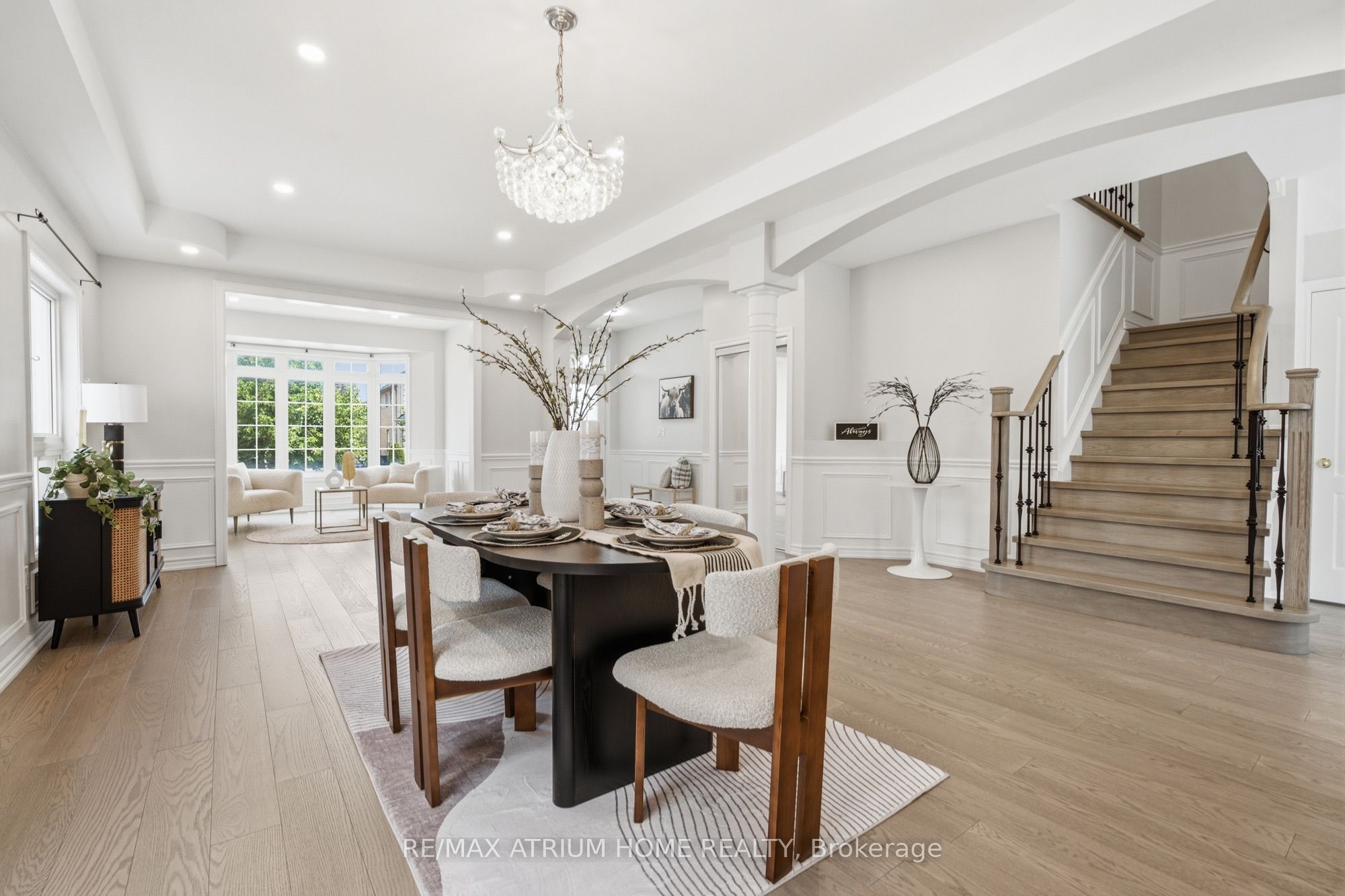 526 Mavrinac Boulevard, Aurora, ON L4G 0H7