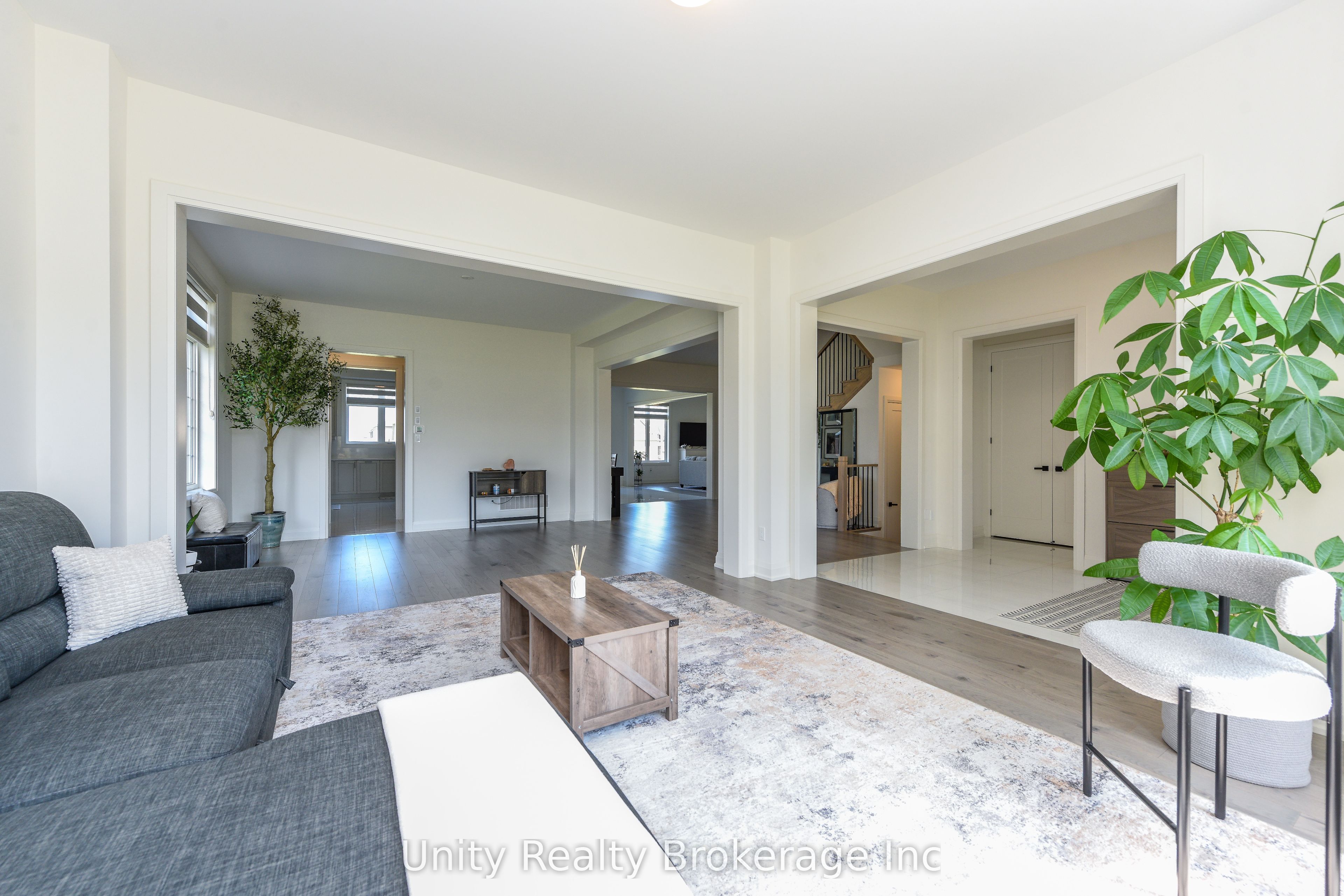 30 Magnolia Avenue N, Adjala-Tosorontio, ON L0G 1W0 photo 3