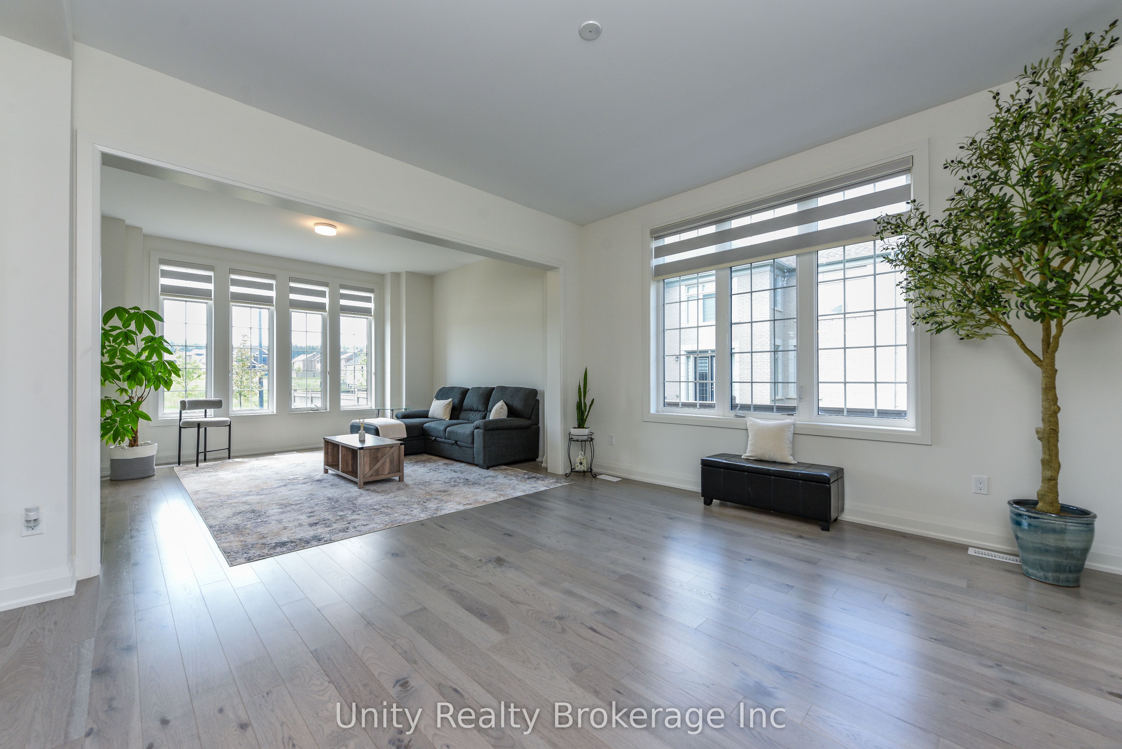 30 Magnolia Avenue N, Adjala-Tosorontio, ON L0G 1W0 photo 5