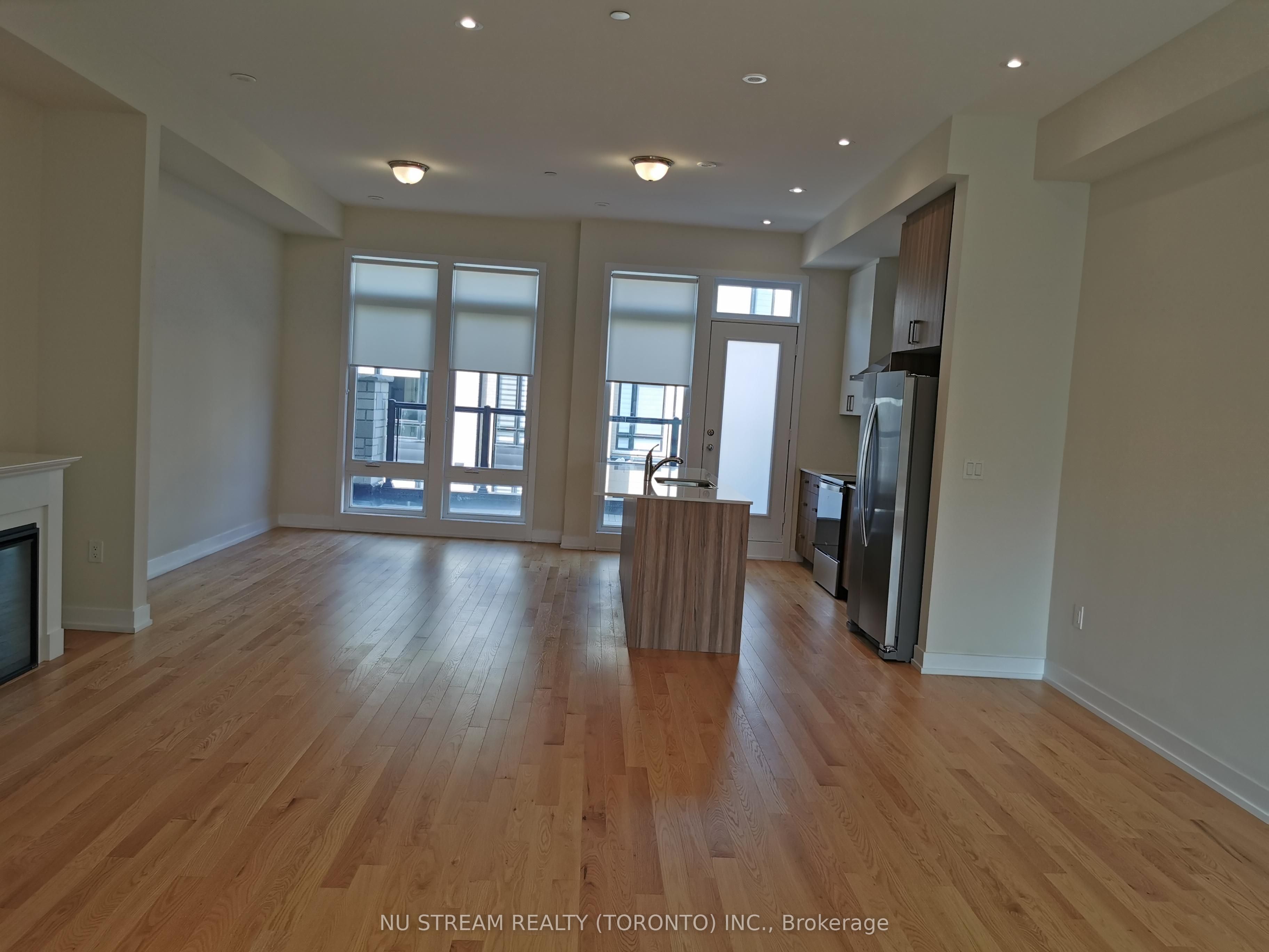 19 Credit Lane, Richmond Hill, ON L4E 1G9 photo 5