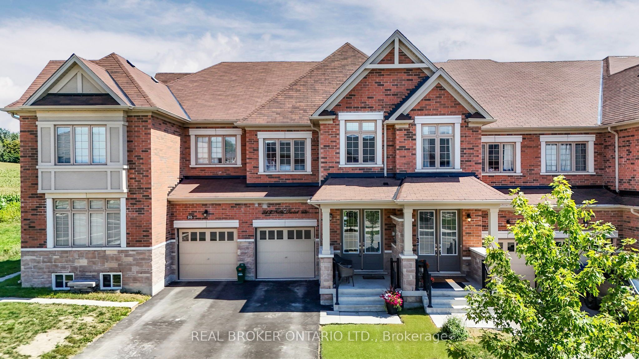 313 Silk Twist Drive, East Gwillimbury, ON L9N 0V4