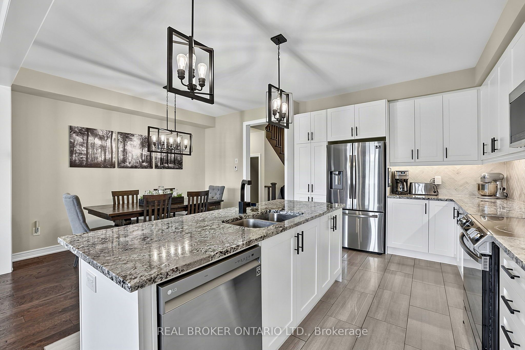 313 Silk Twist Drive, East Gwillimbury, ON L9N 0V4 photo 5