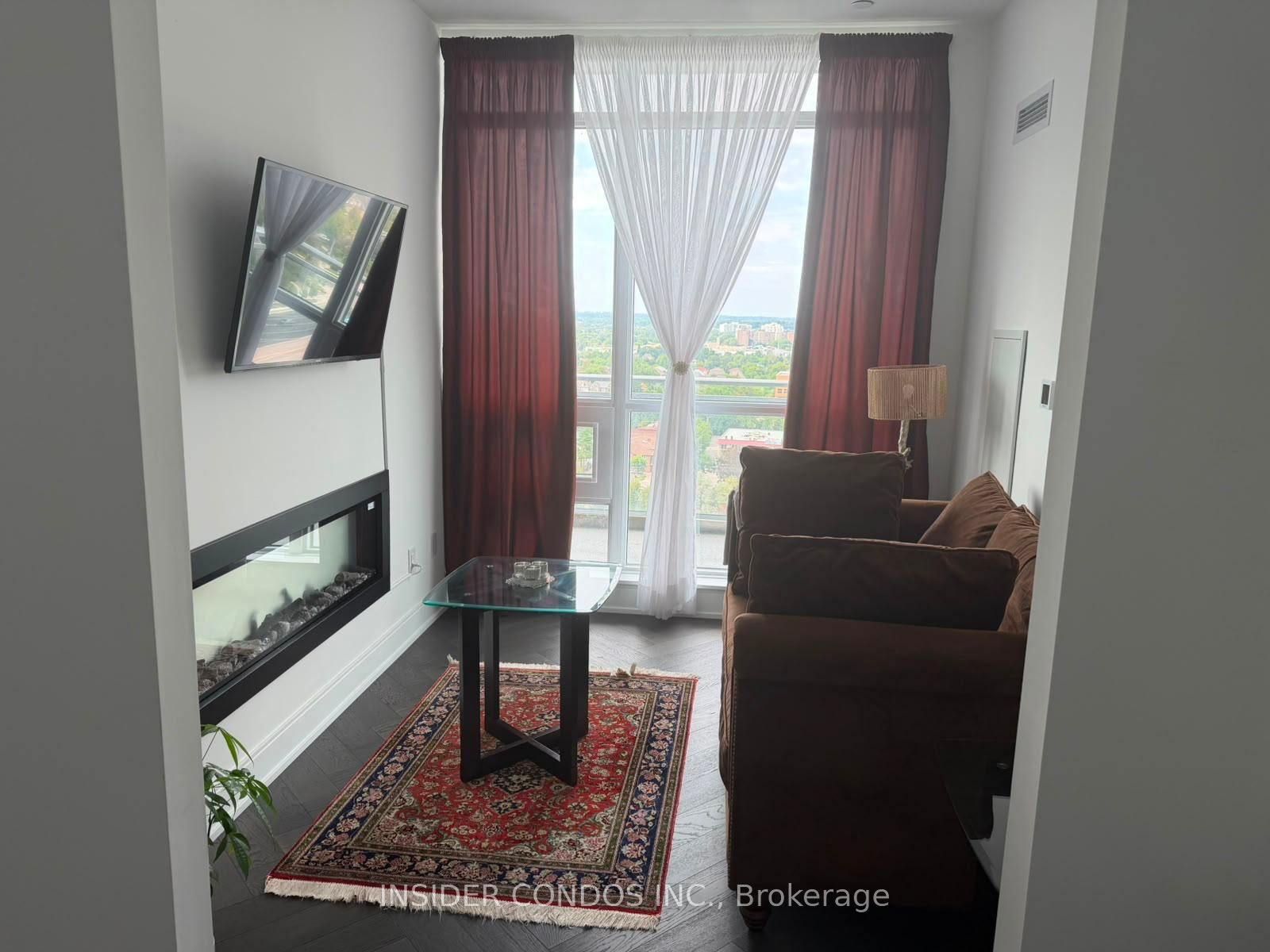 8888 Yonge Street 1402, Richmond Hill, ON L4C 6Z1 photo 4