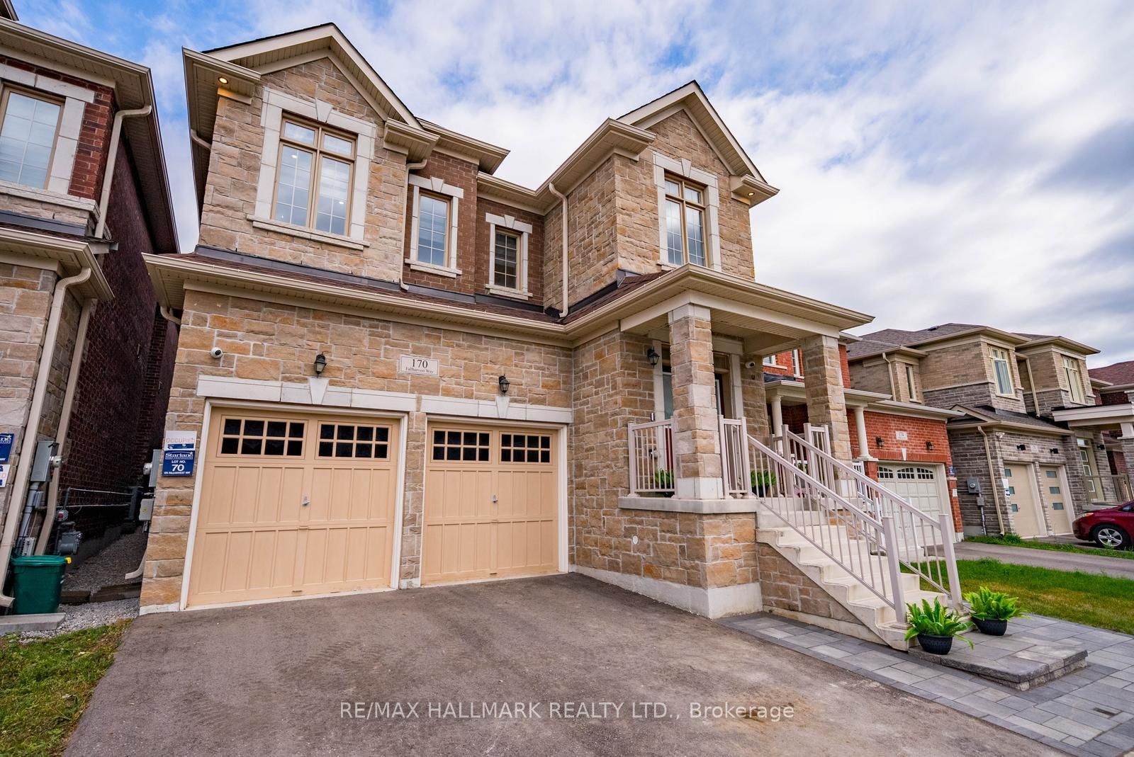 170 Fallharvest Way, Whitchurch-Stouffville, ON L4A 5A2
