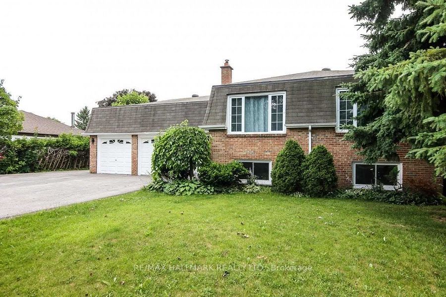 1022 Janette Street, Newmarket, ON L3Y 3C5 photo 2