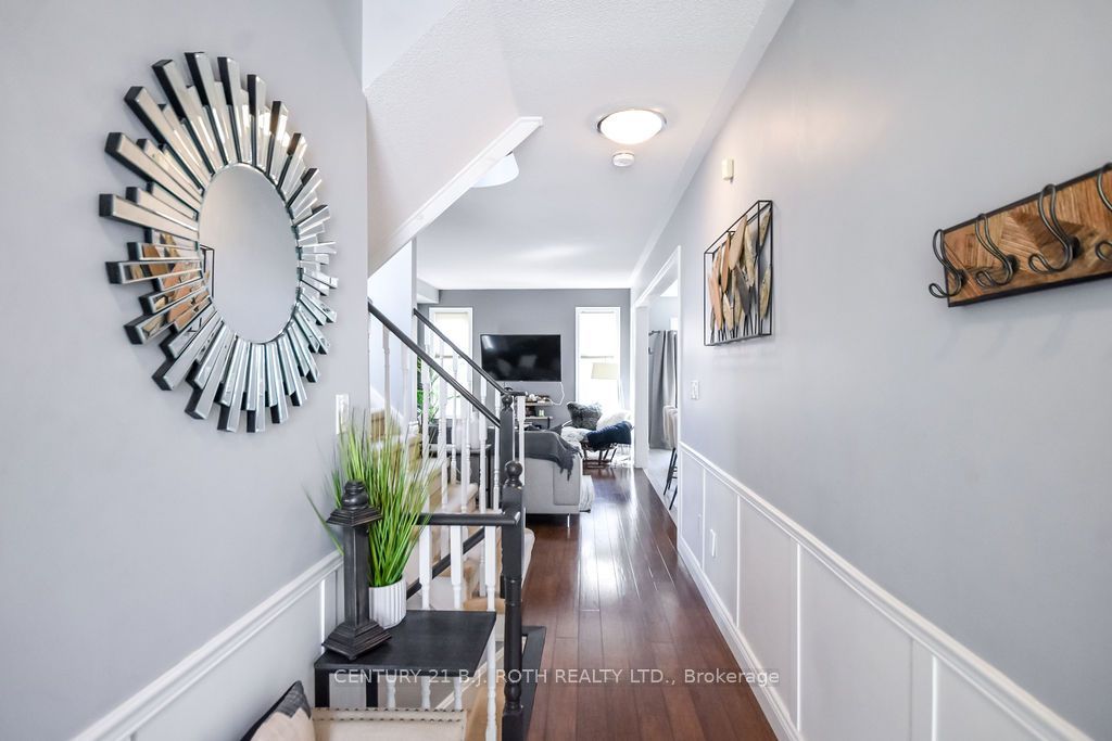 47 Legion Way, Essa, ON L0M 1B5 photo 3