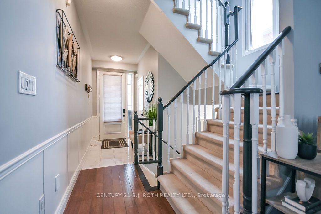 47 Legion Way, Essa, ON L0M 1B5 photo 4