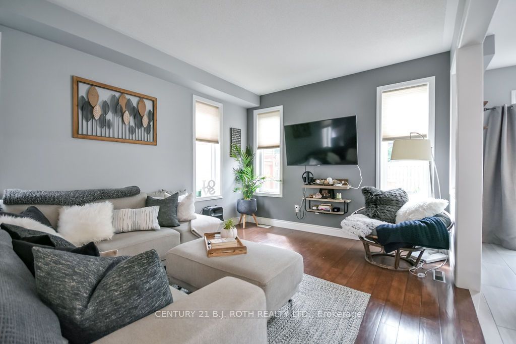 47 Legion Way, Essa, ON L0M 1B5 photo 5