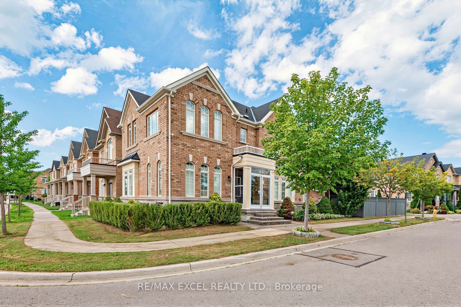 43 Pearl Lake Road, Markham, ON L6B 0X3 photo 2